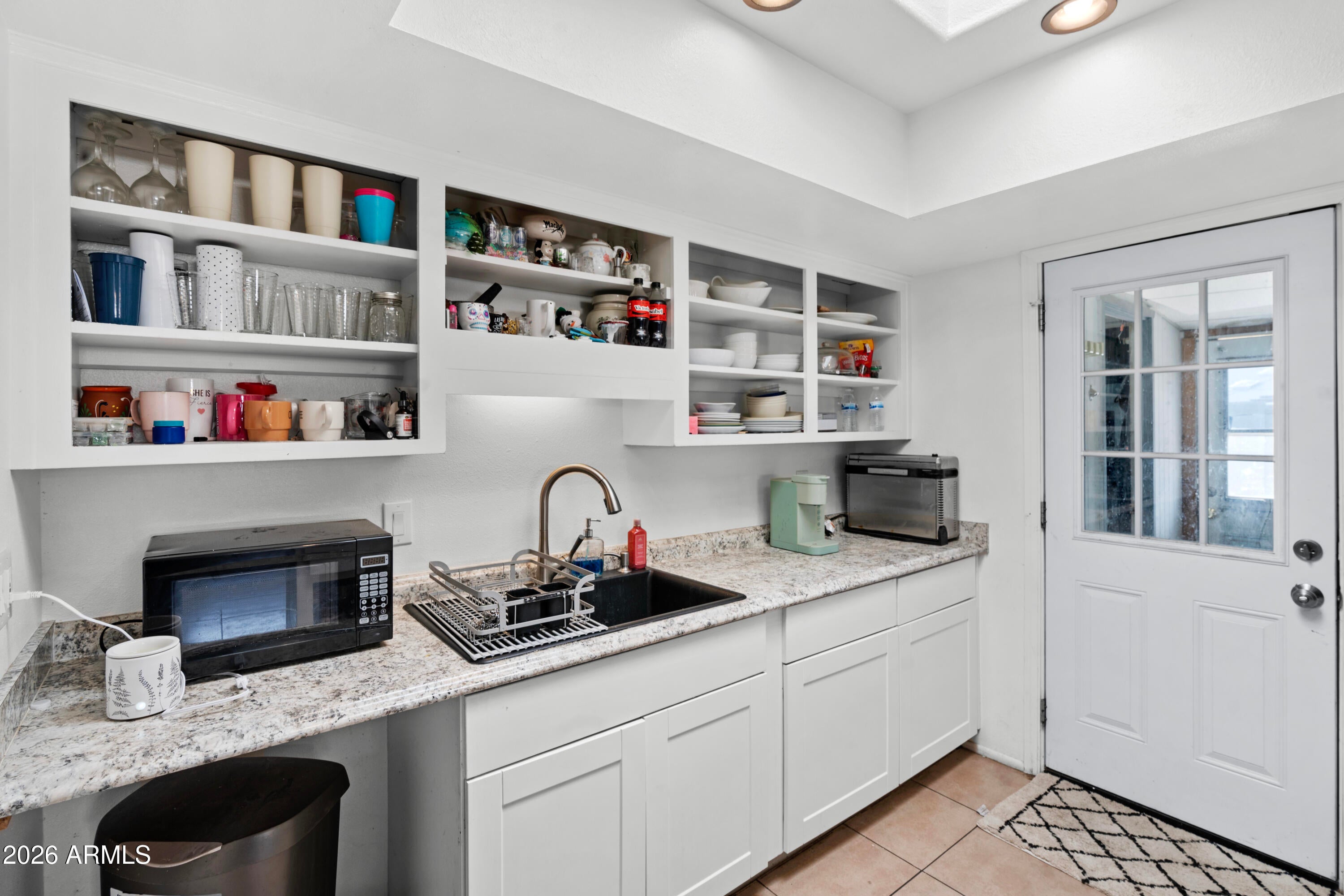 3401 W LAUREL Lane