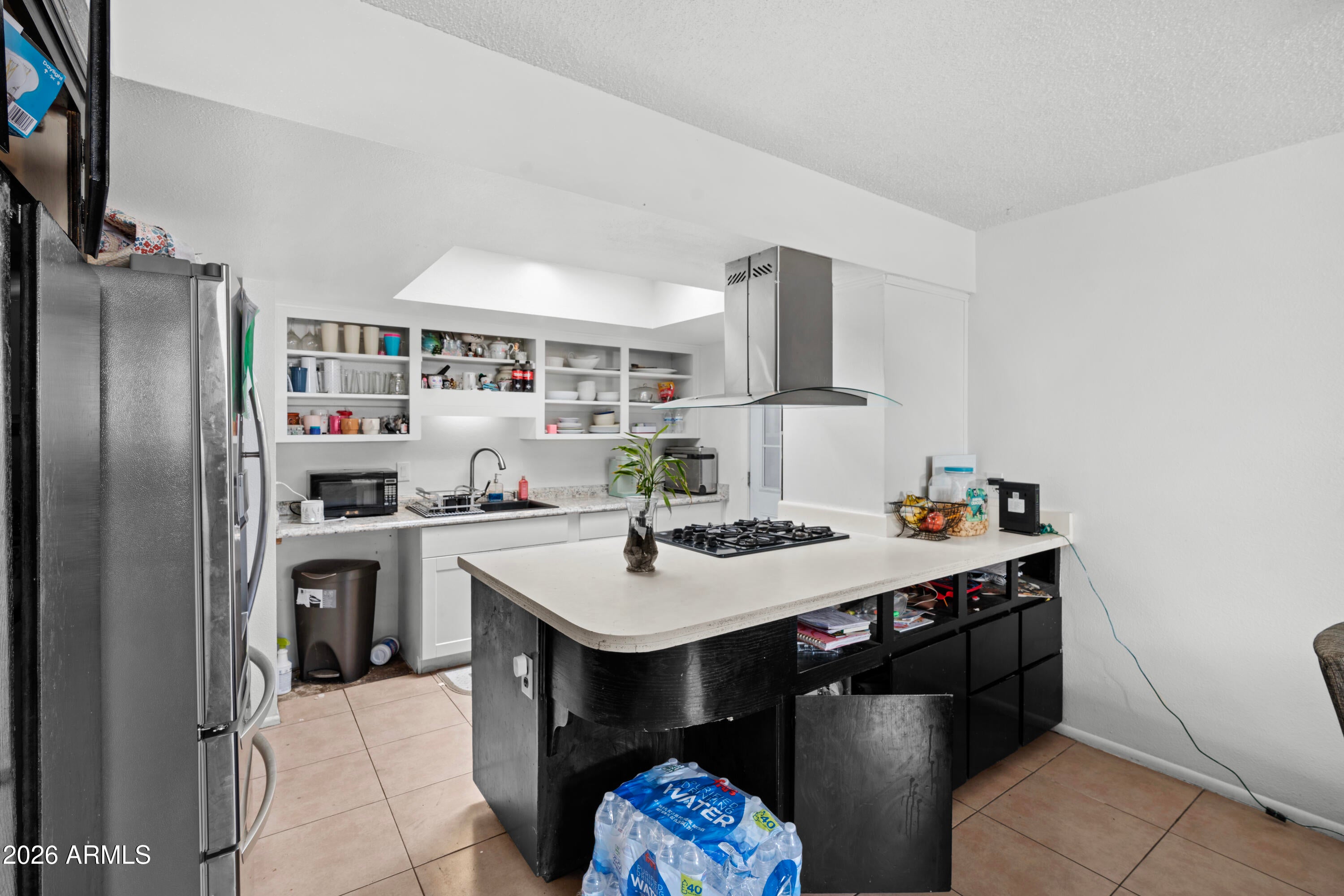 3401 W LAUREL Lane