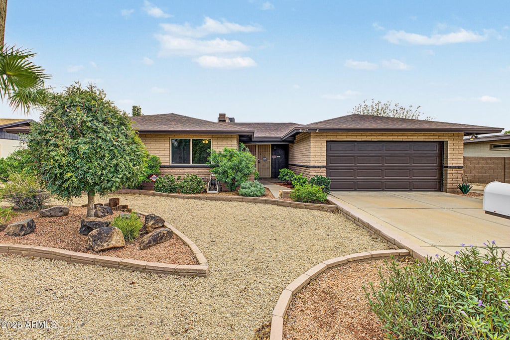 Photo of 4827 W Las Palmaritas Drive, Glendale, AZ 85302 (MLS # 7093289)