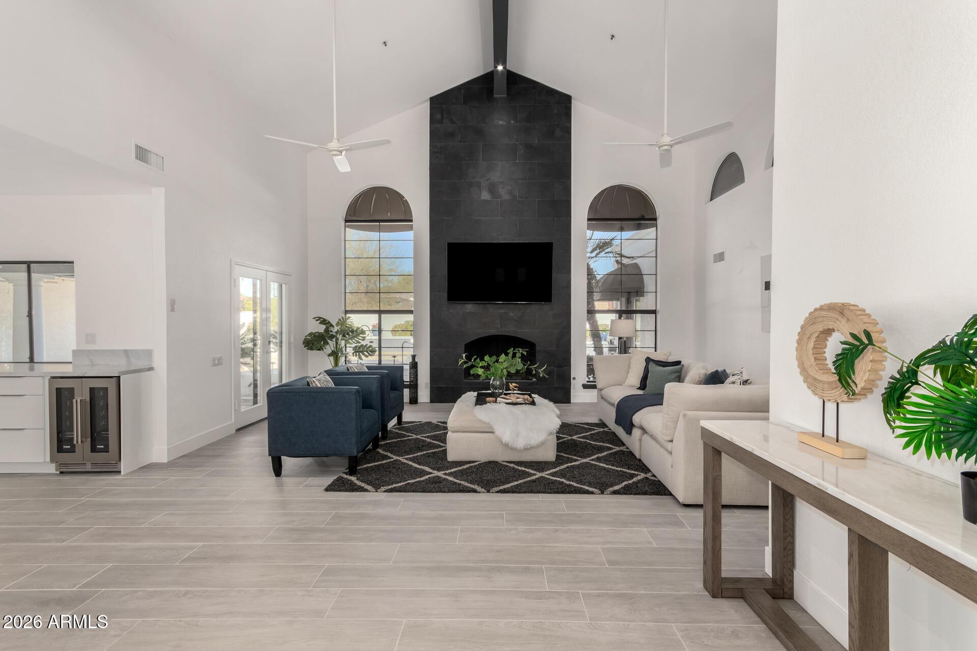 10662 E CAROL Avenue