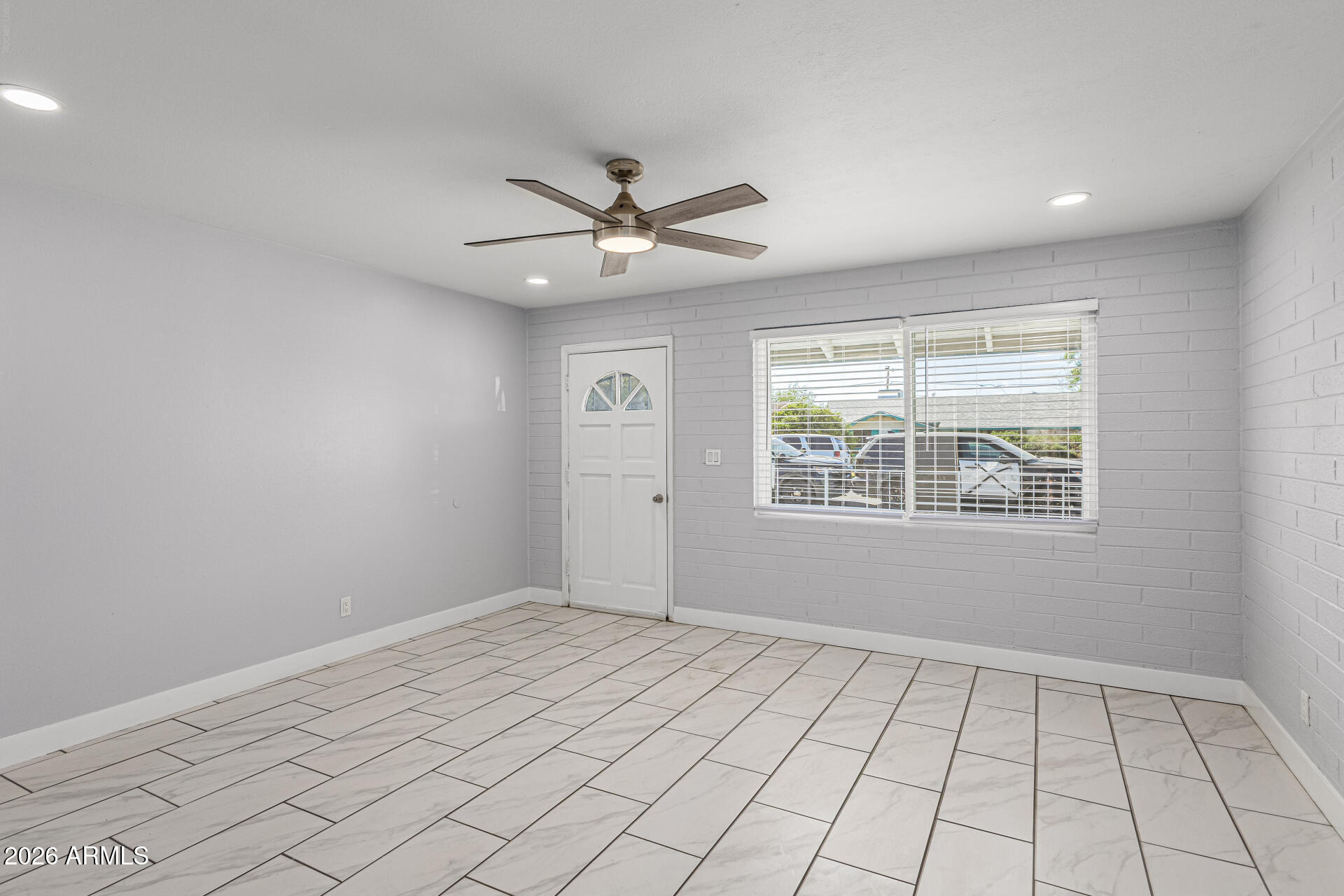 4938 W MCLELLAN Road