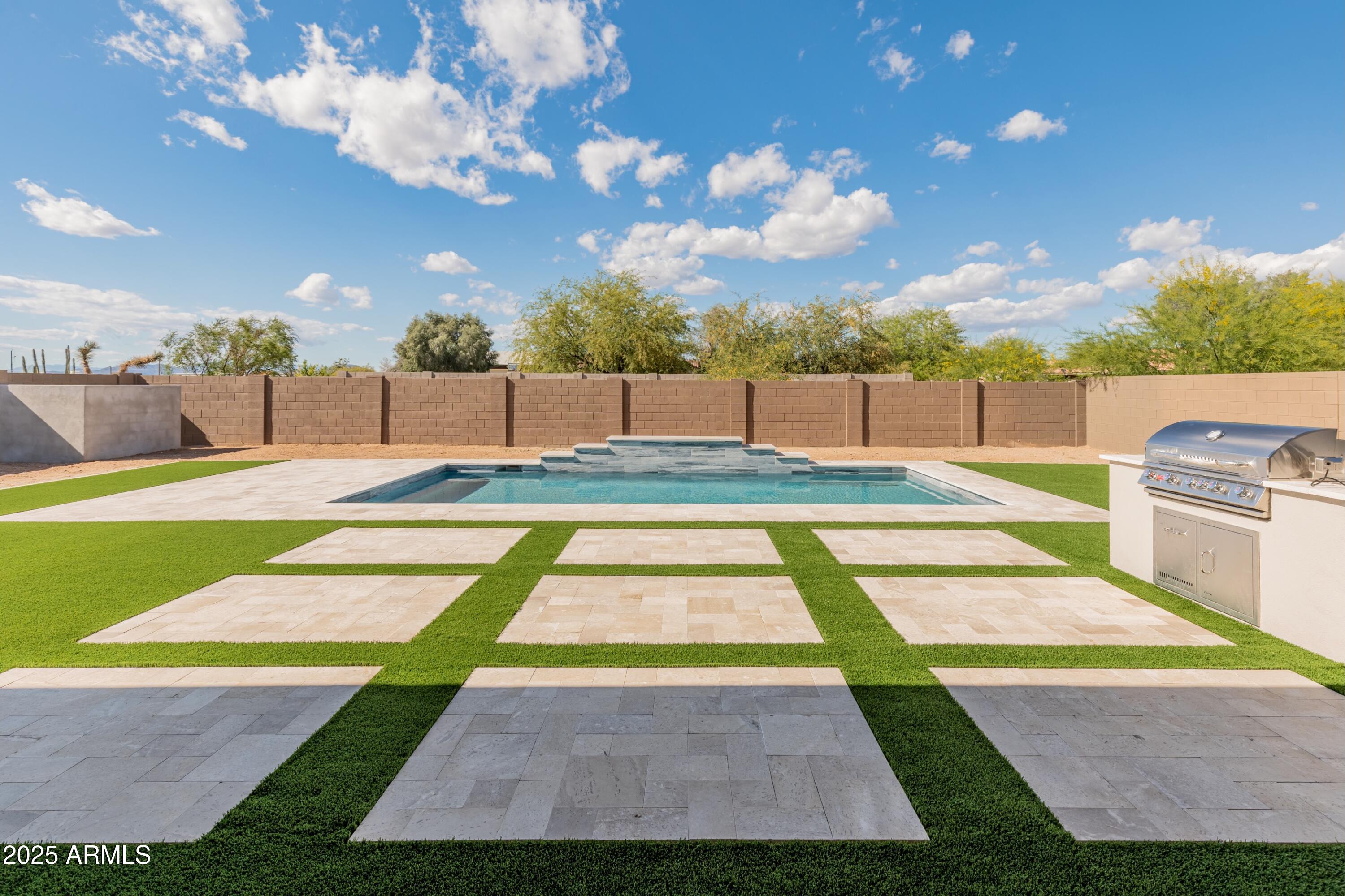 4236 E WHISPER ROCK Trail