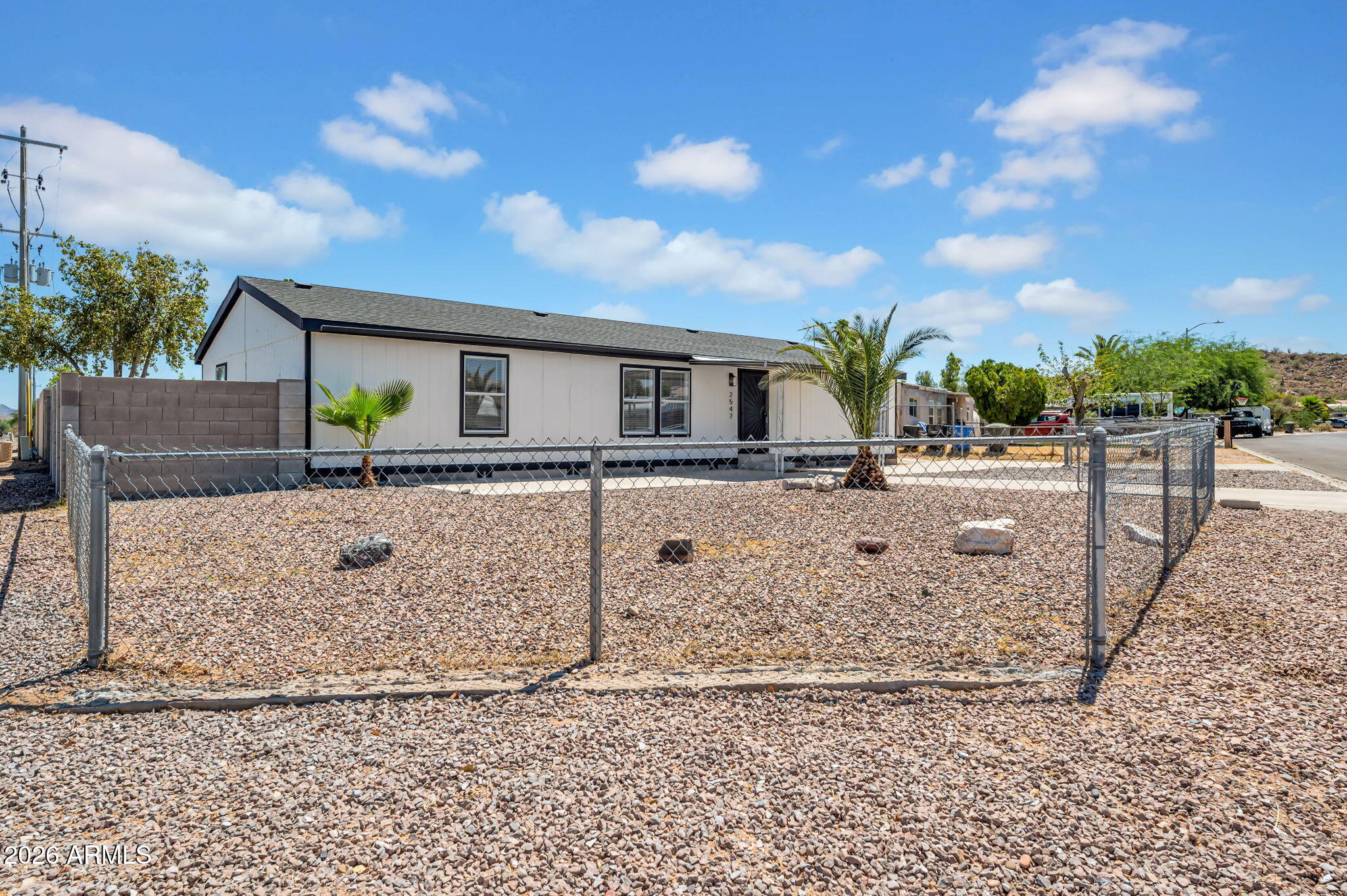 2547 E TONTO Lane