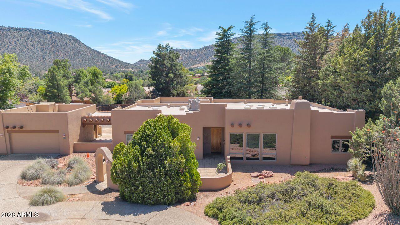 76 E TONTO Drive