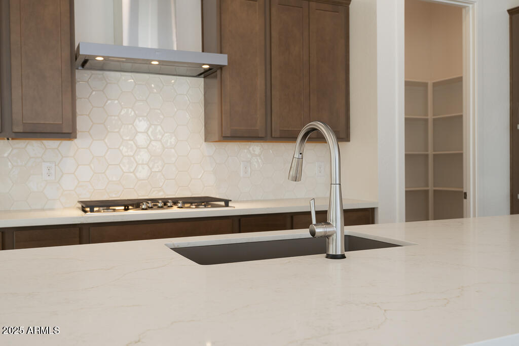 40129 N Alameda Drive