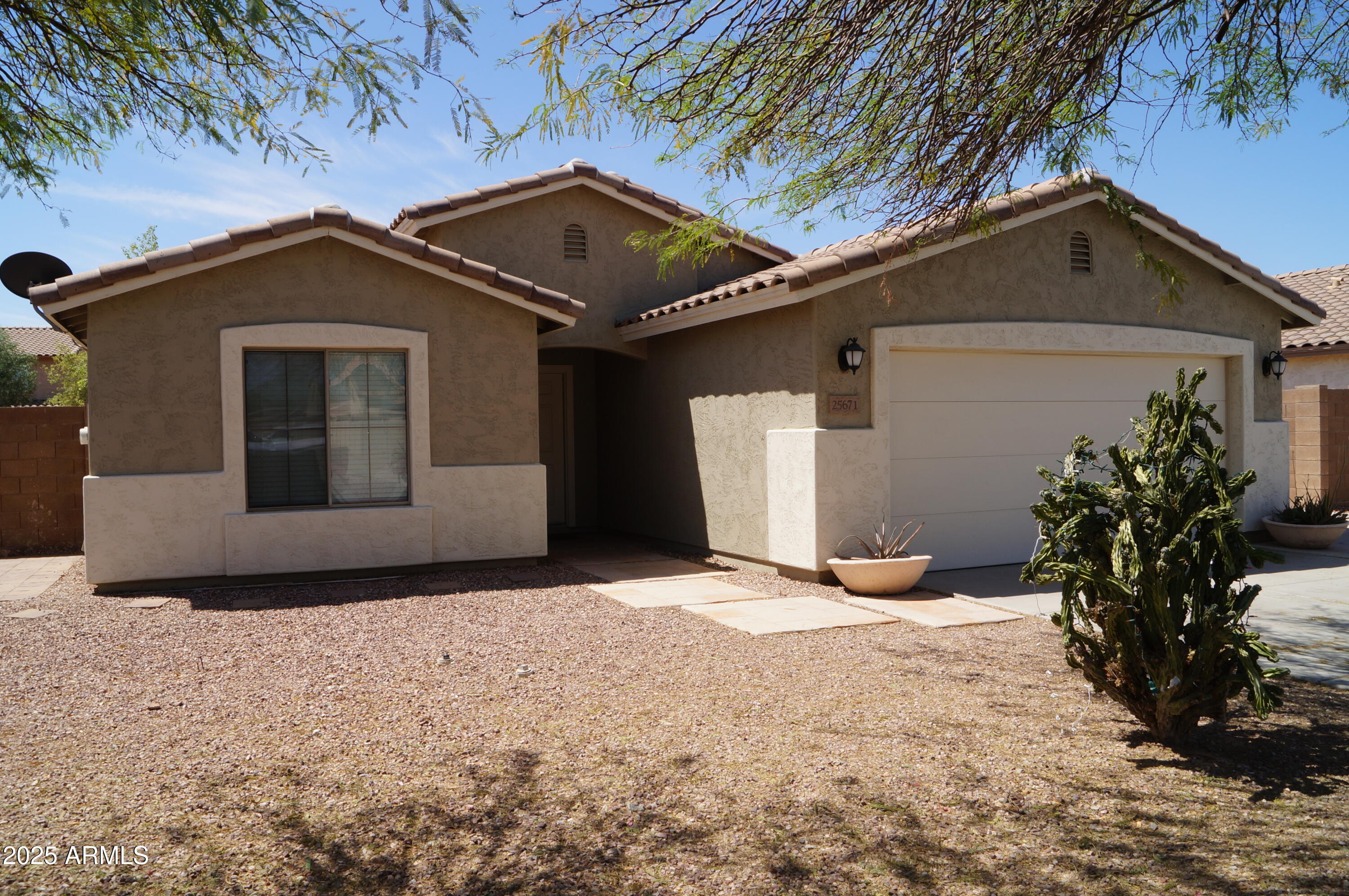 25671 W SHOOTING STAR Lane