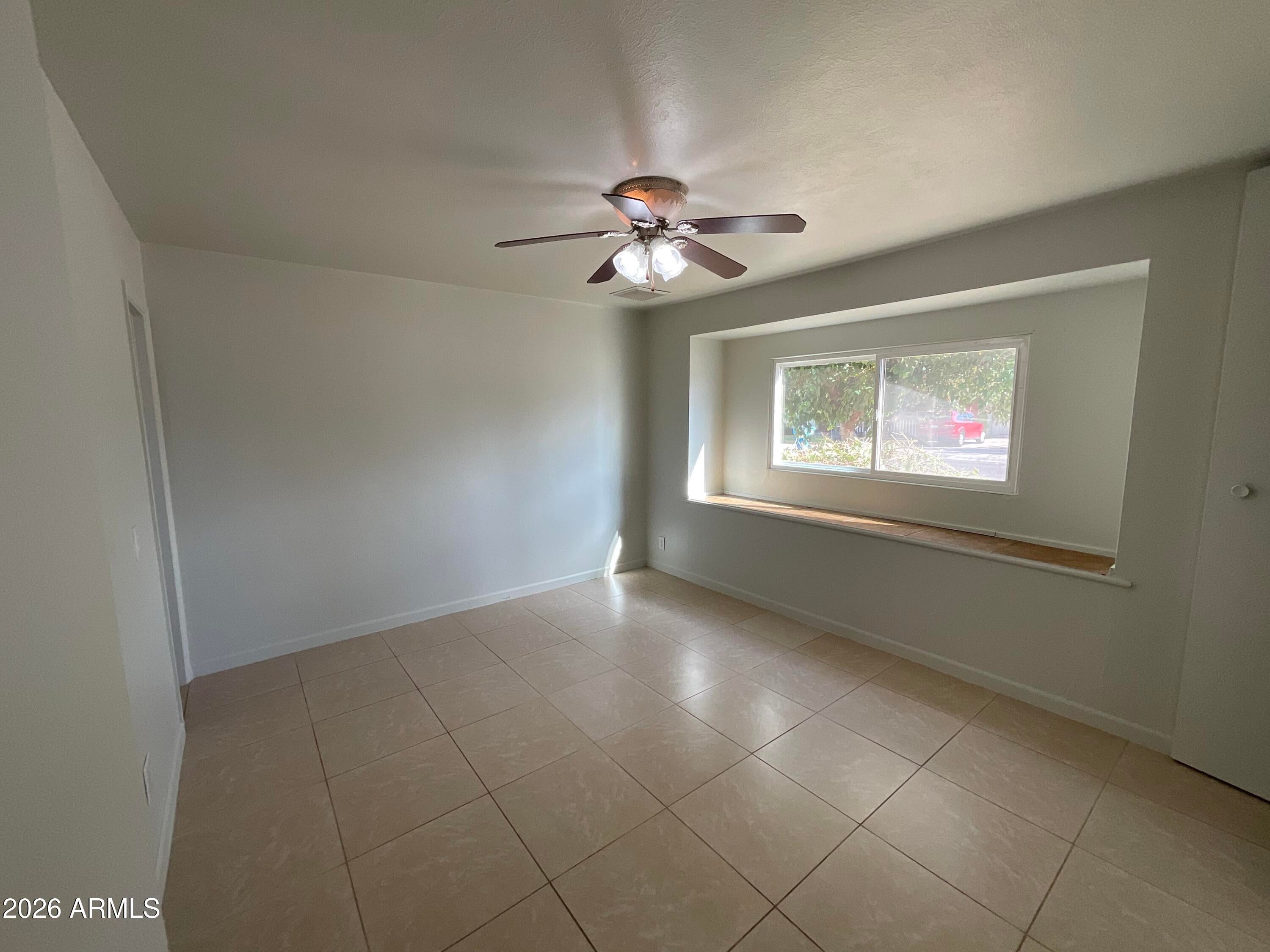 3544 W SIERRA VISTA Drive