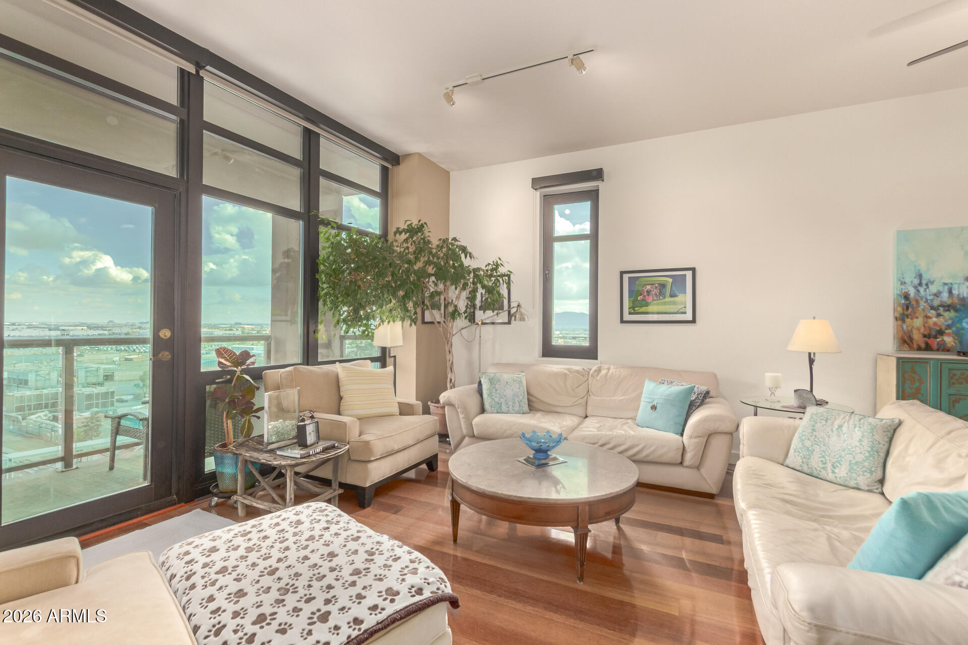 310 S 4TH Street 1109