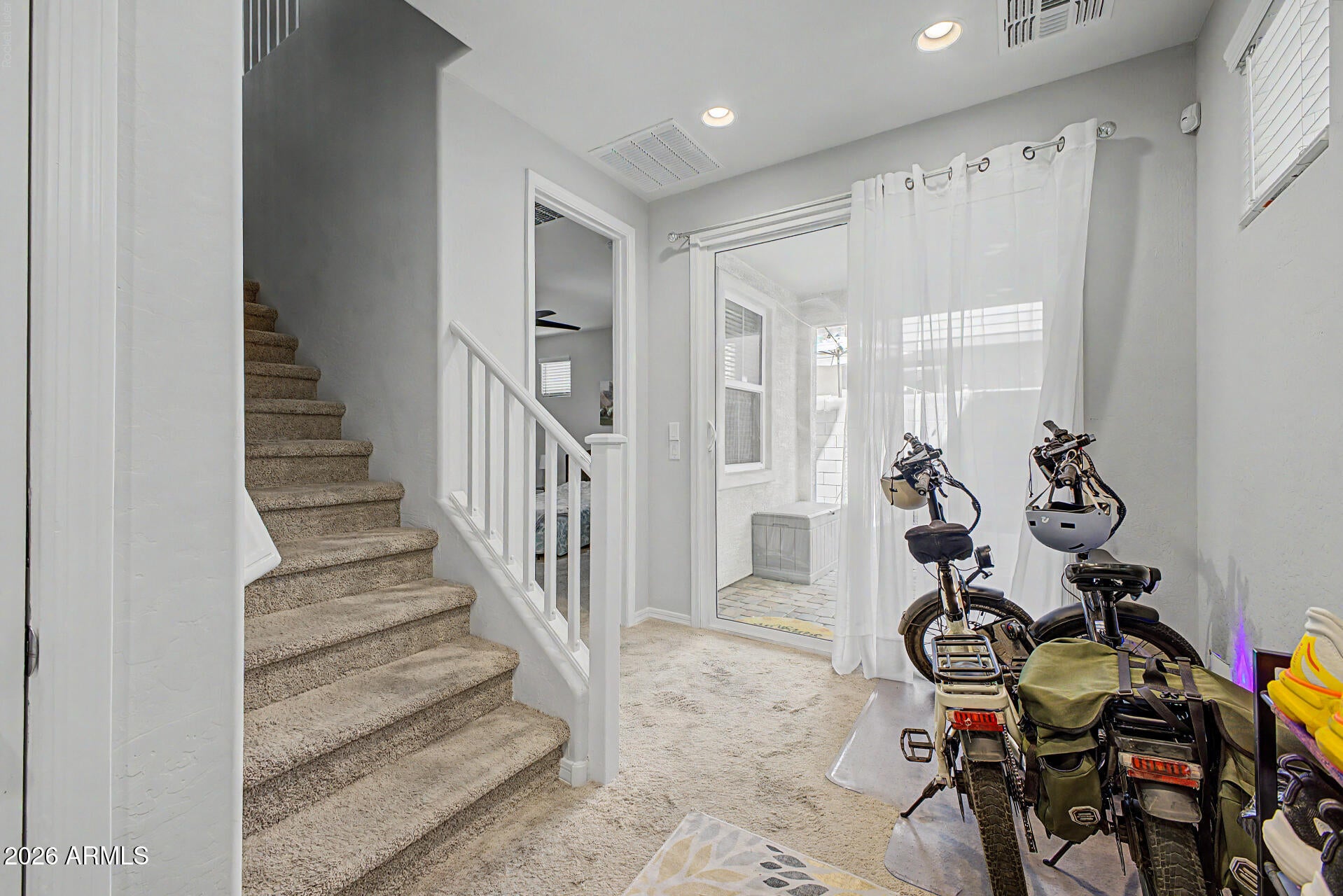 654 W FLINTLOCK Way