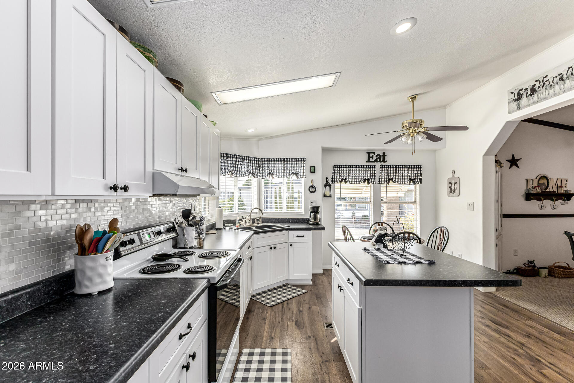 2400 E BASELINE Avenue 79