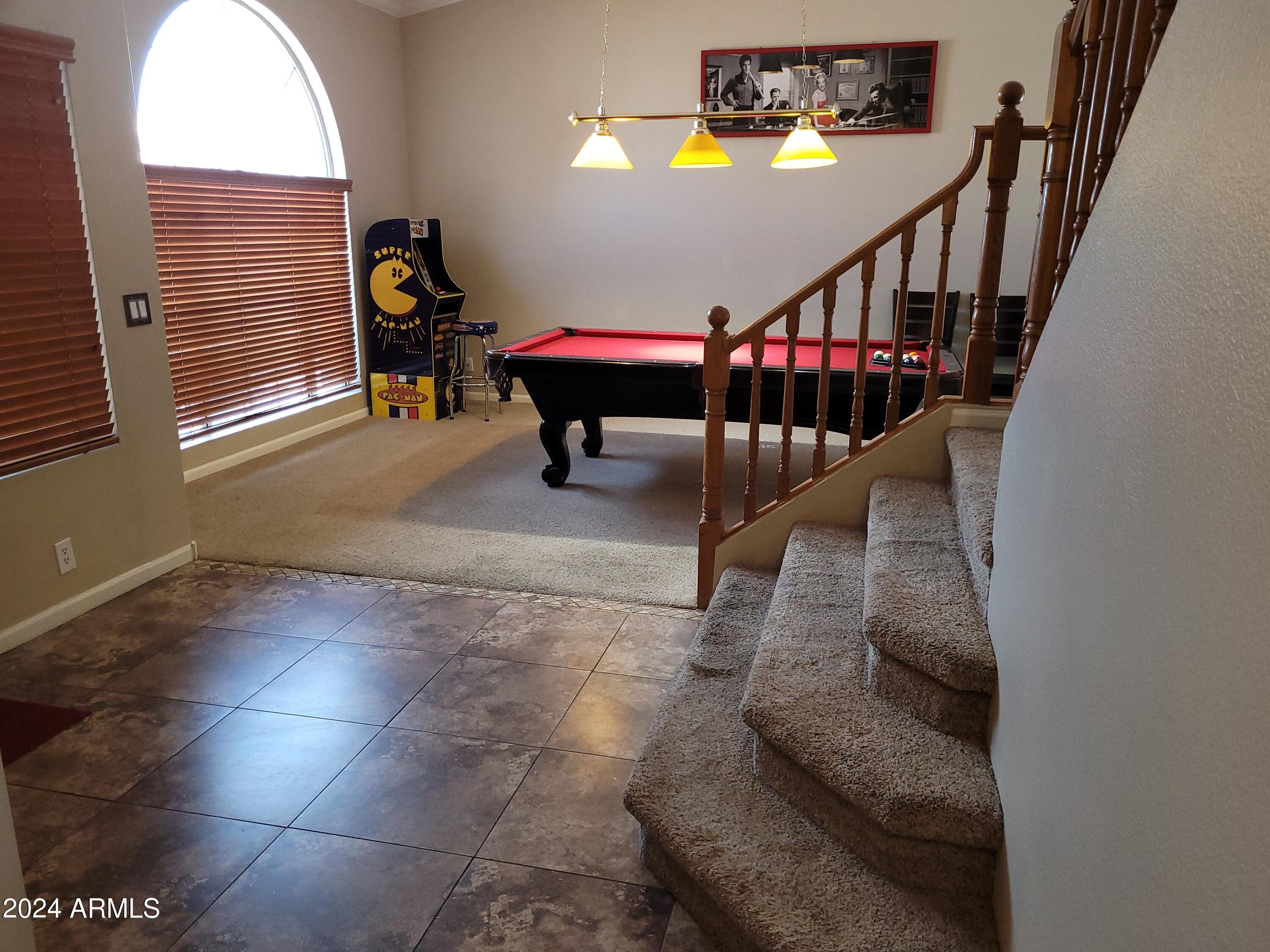 8729 W COLUMBINE Drive