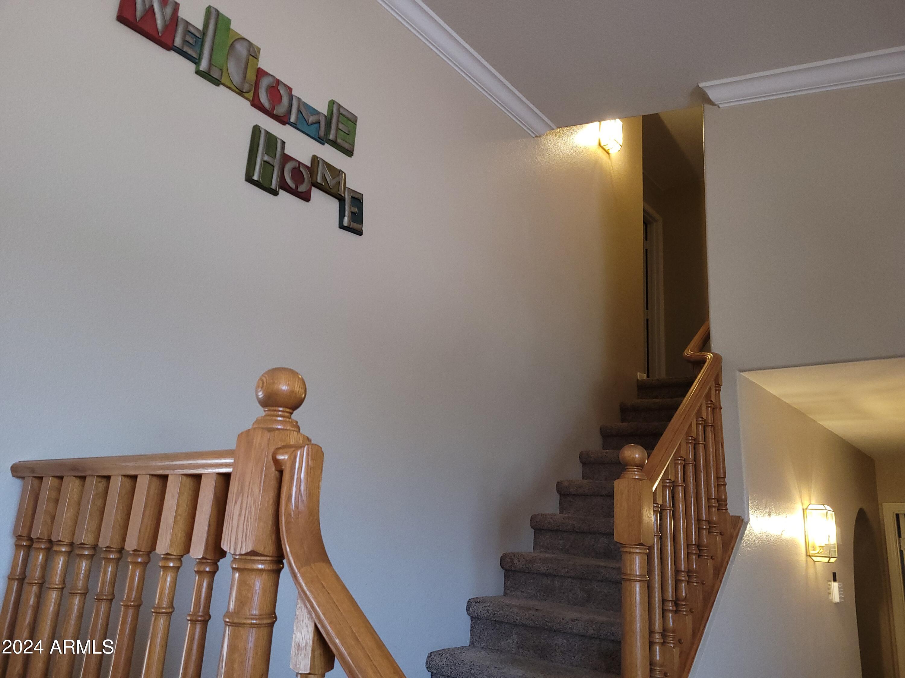 8729 W COLUMBINE Drive