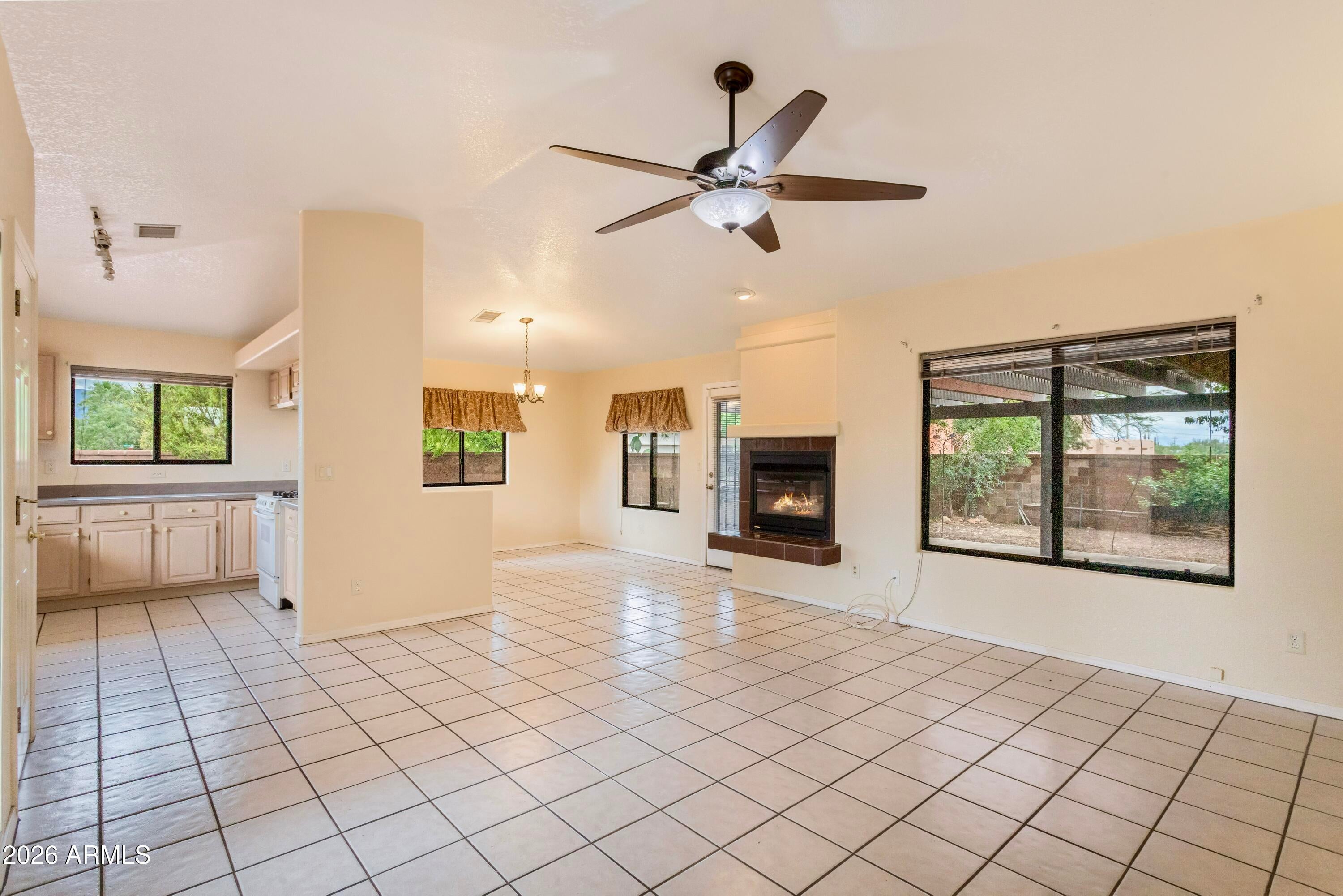 5255 HIGHLAND SHADOWS Drive