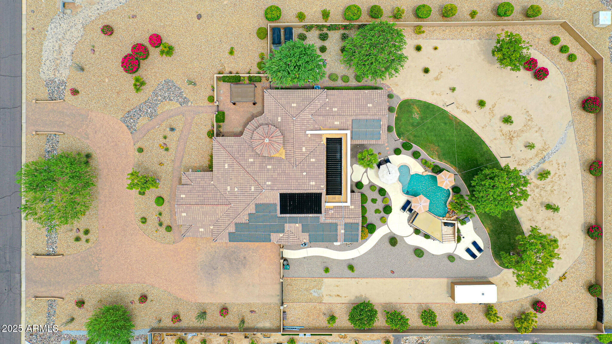 19909 W MITCHELL Drive