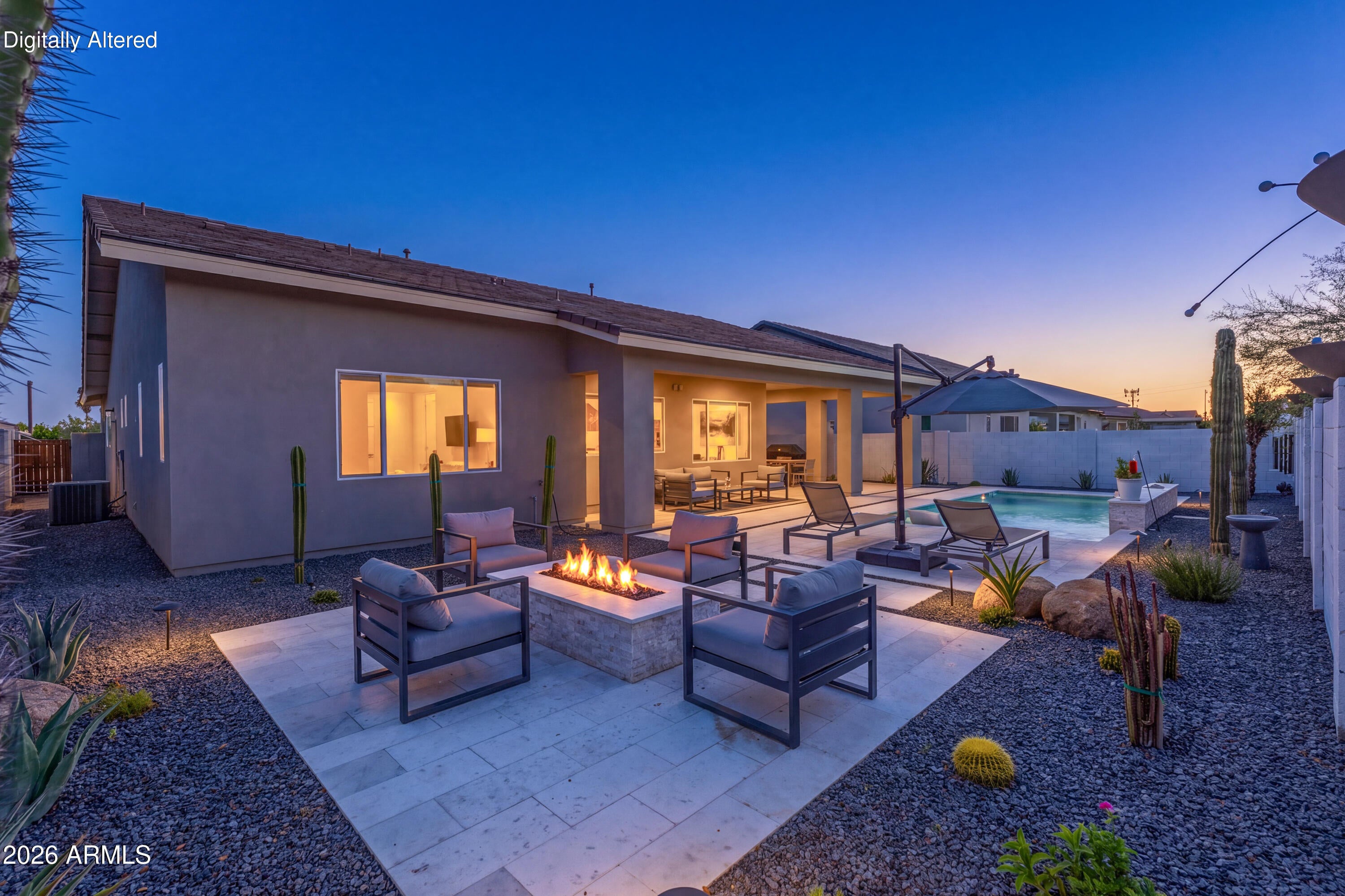 4234 E HUNTER Court