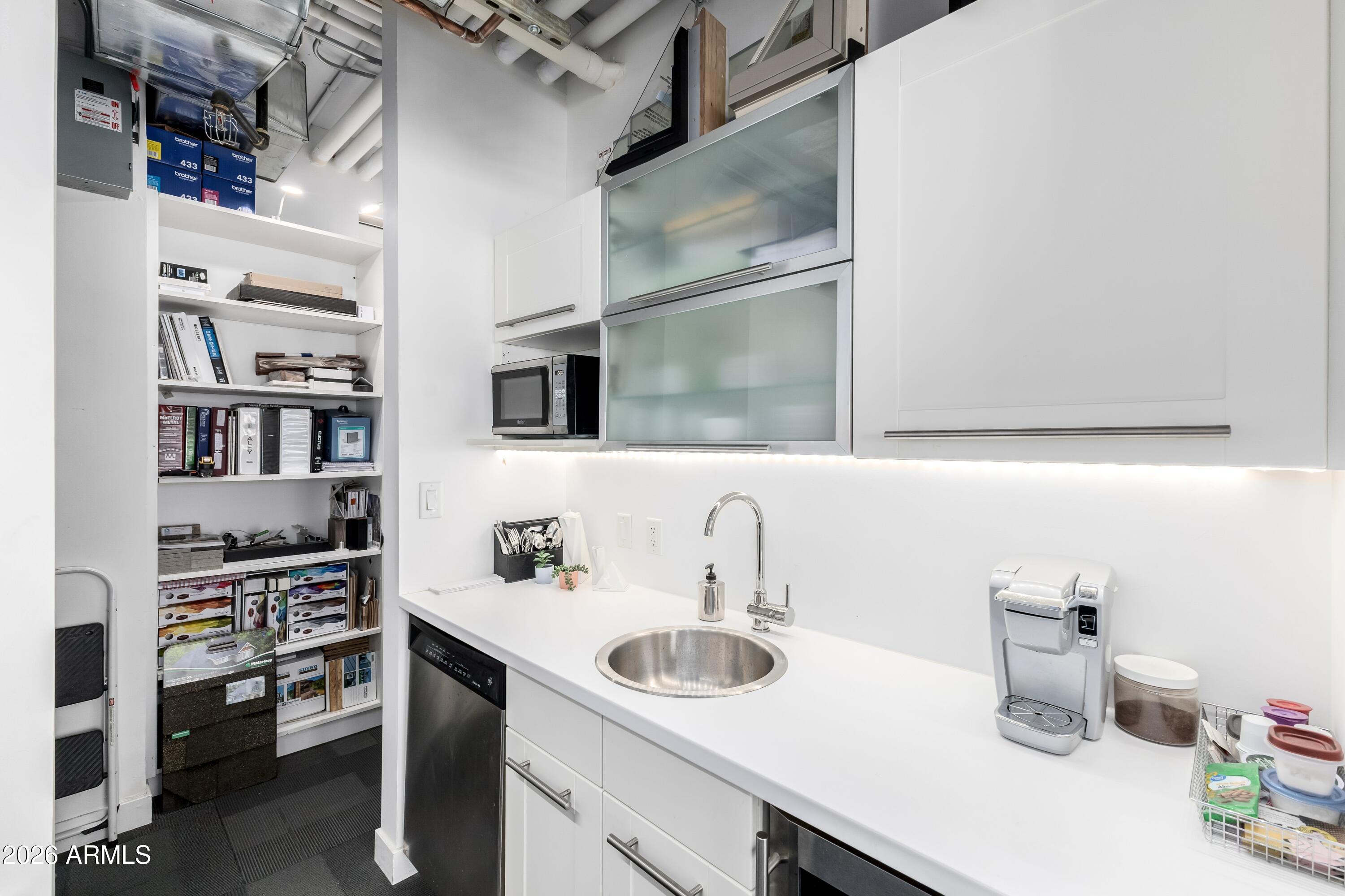 PHOENIX PROFESSIONAL TOWER CONDOMINIUM 4TH AMD - Commercial Sale