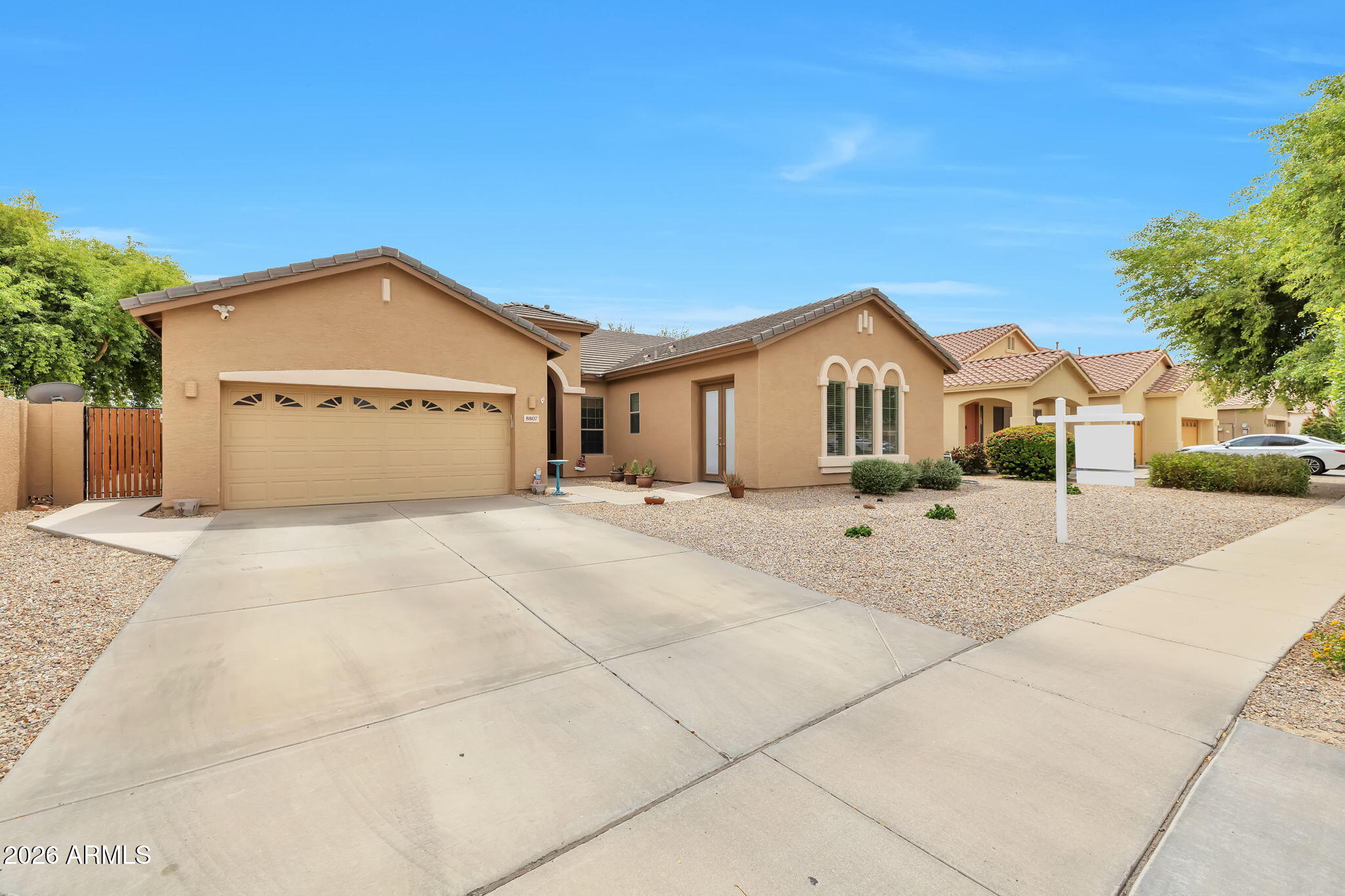 8807 W CAROLE Lane