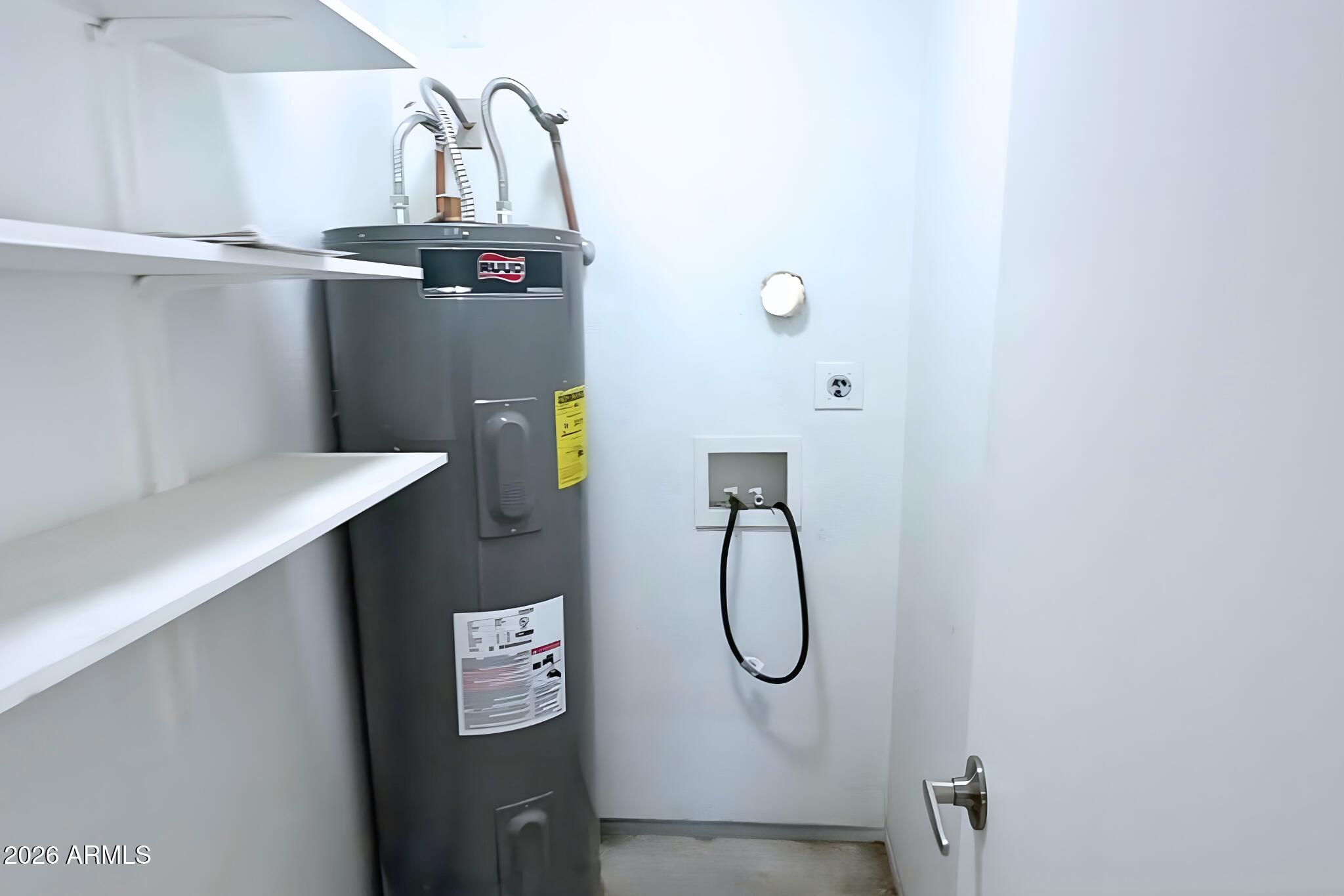 713 W 1ST Avenue 201