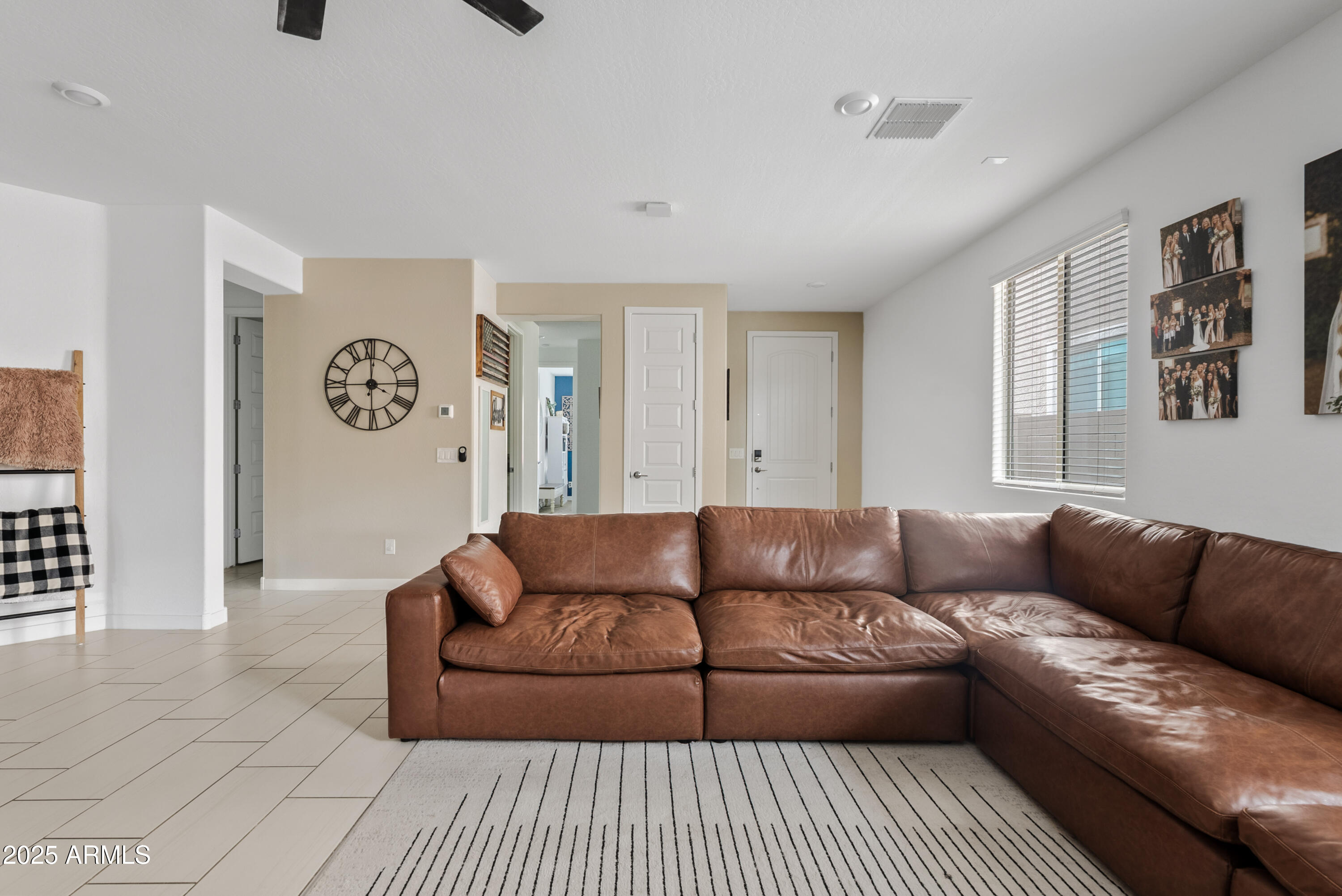 377 W PINNACLE RIDGE Drive