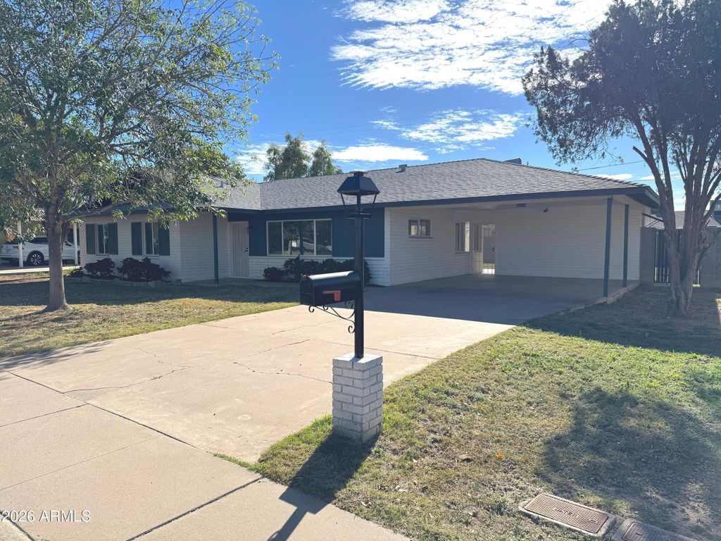 Photo of 2425 W Shady Glen Avenue, Phoenix, AZ 85023 (MLS # 6975666)