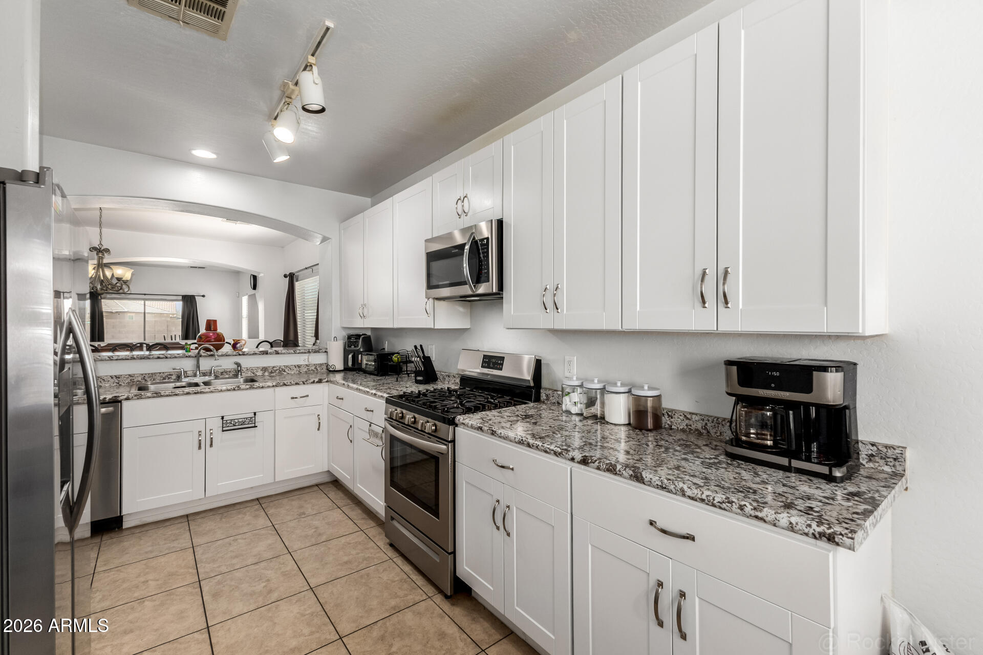 11637 W RIO VISTA Lane