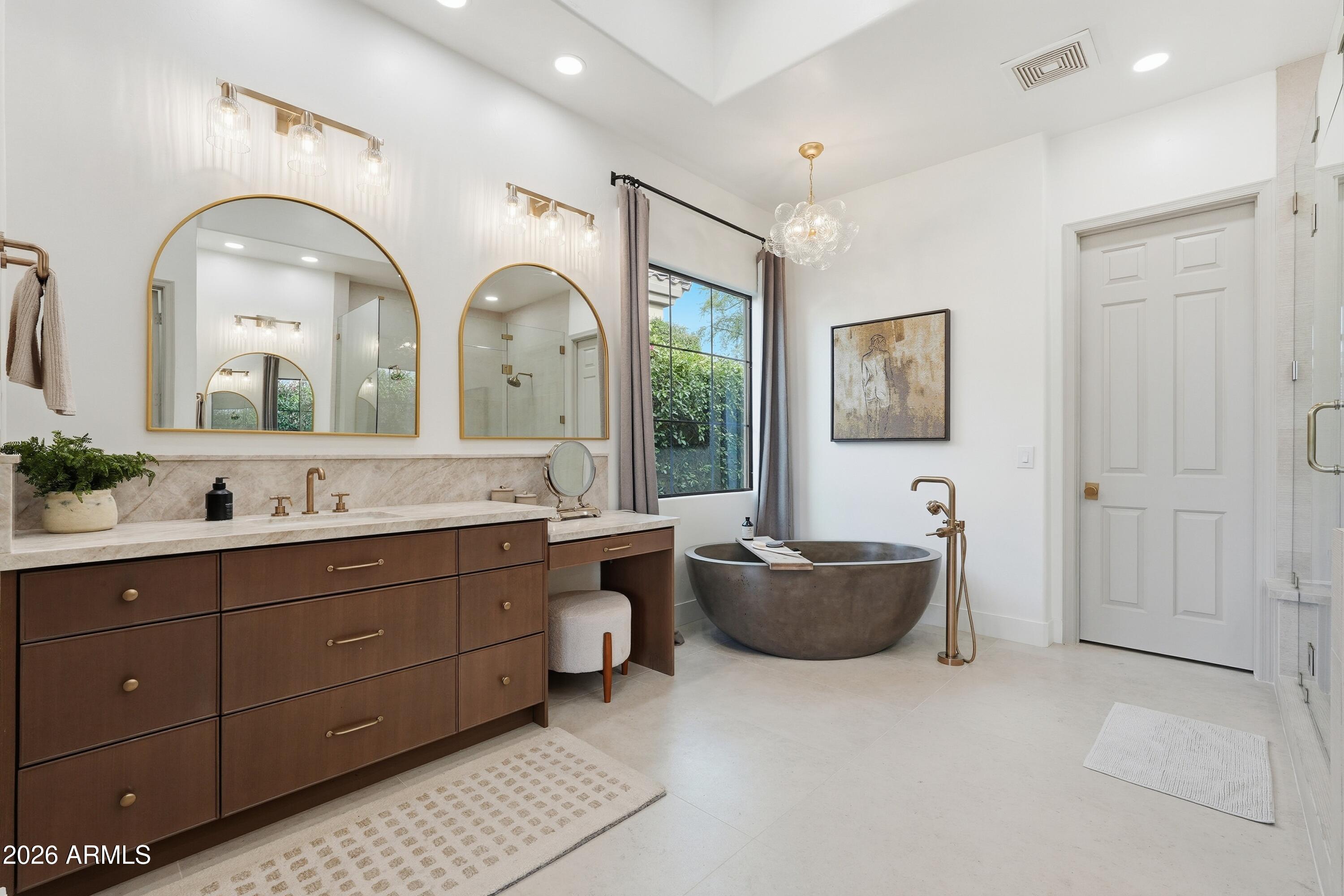 Scottsdale, Arizona, 85266, United States, 5 Bedrooms Bedrooms, ,4 BathroomsBathrooms,Residential,Active,2015842