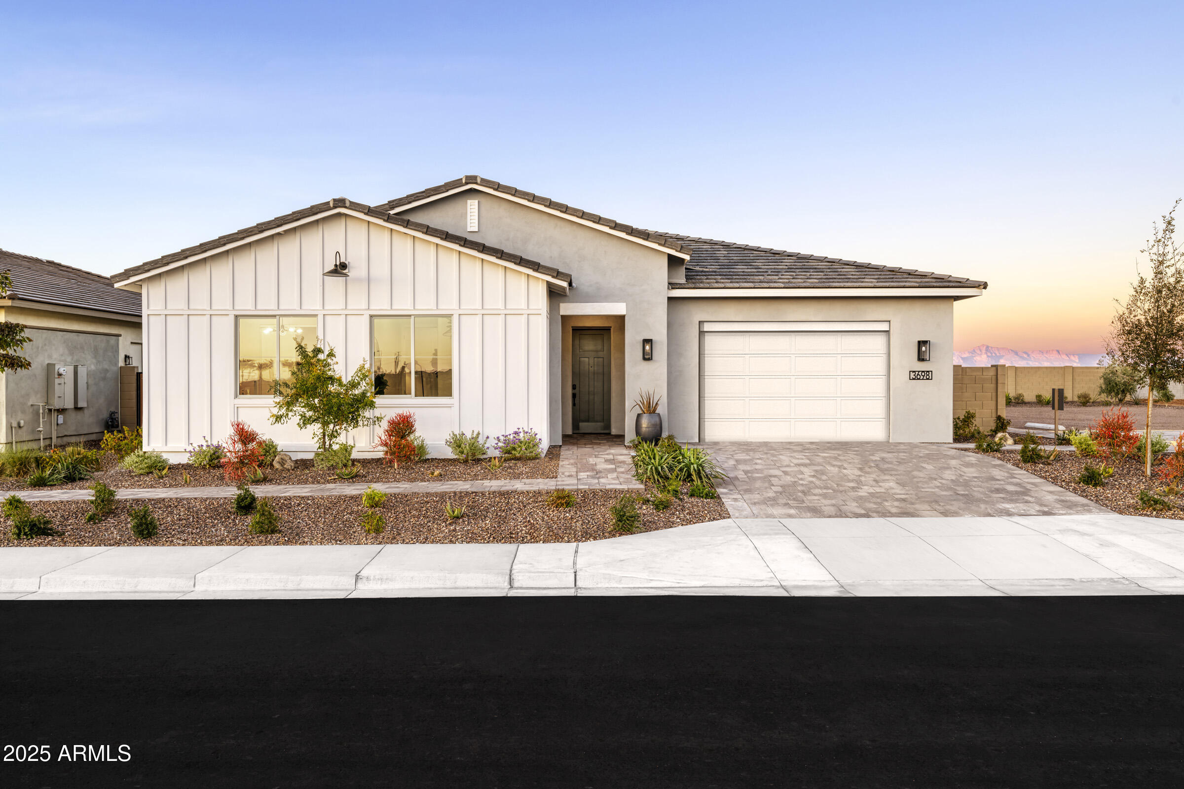 3698 E GOLD MOUNTAIN Avenue