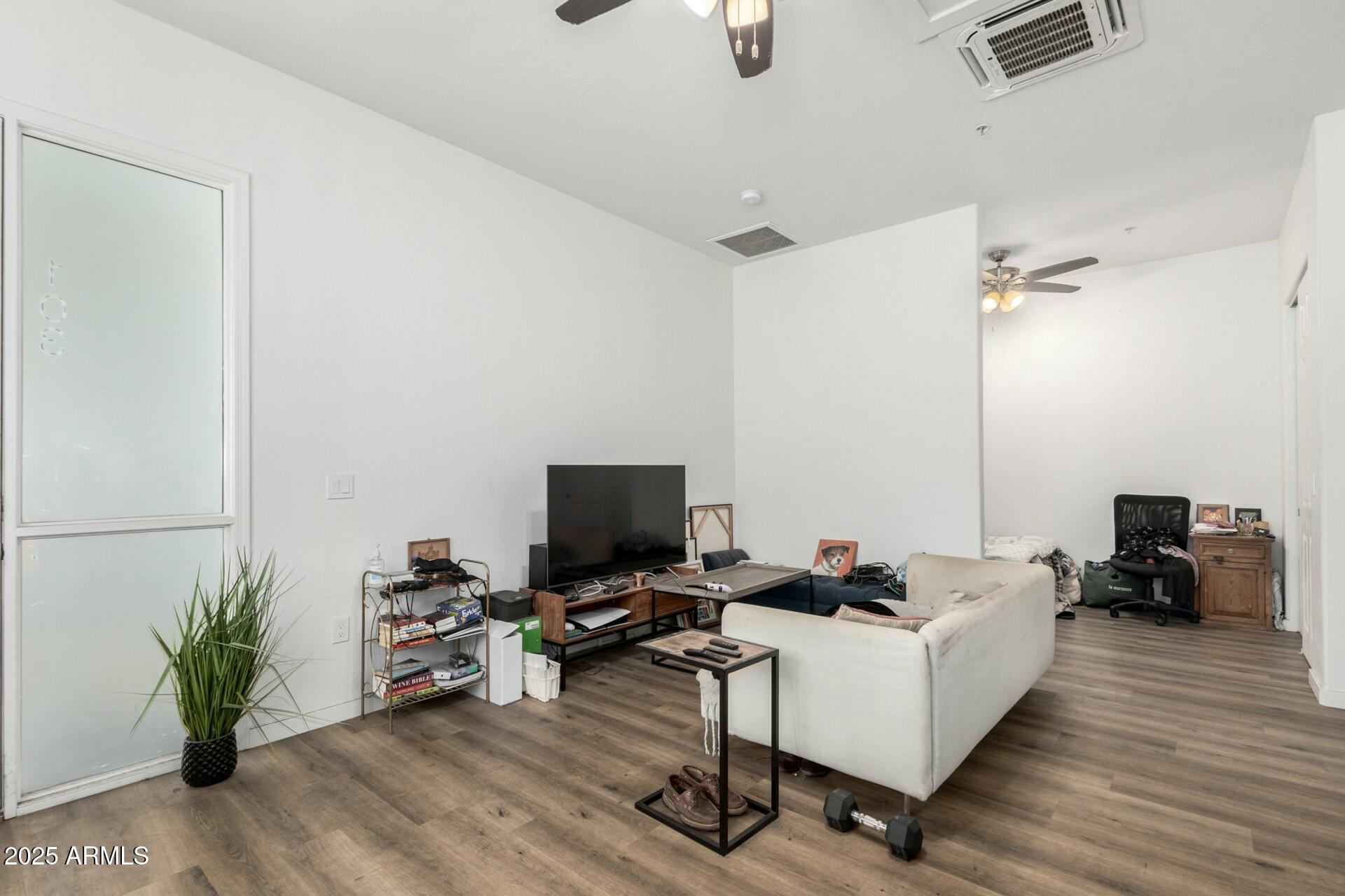 509 W MCDOWELL Road 103
