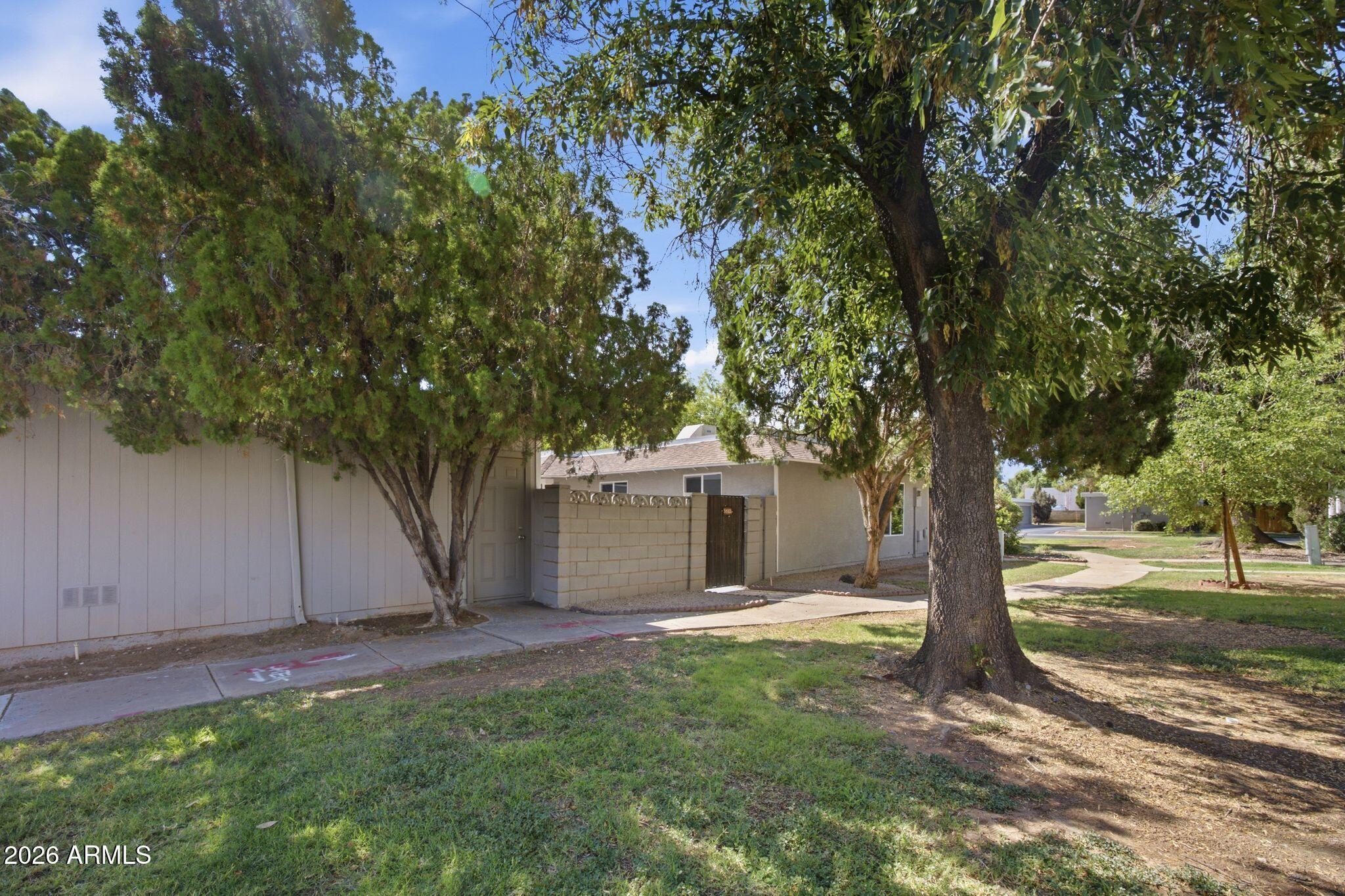 8855 N NEW WORLD Drive