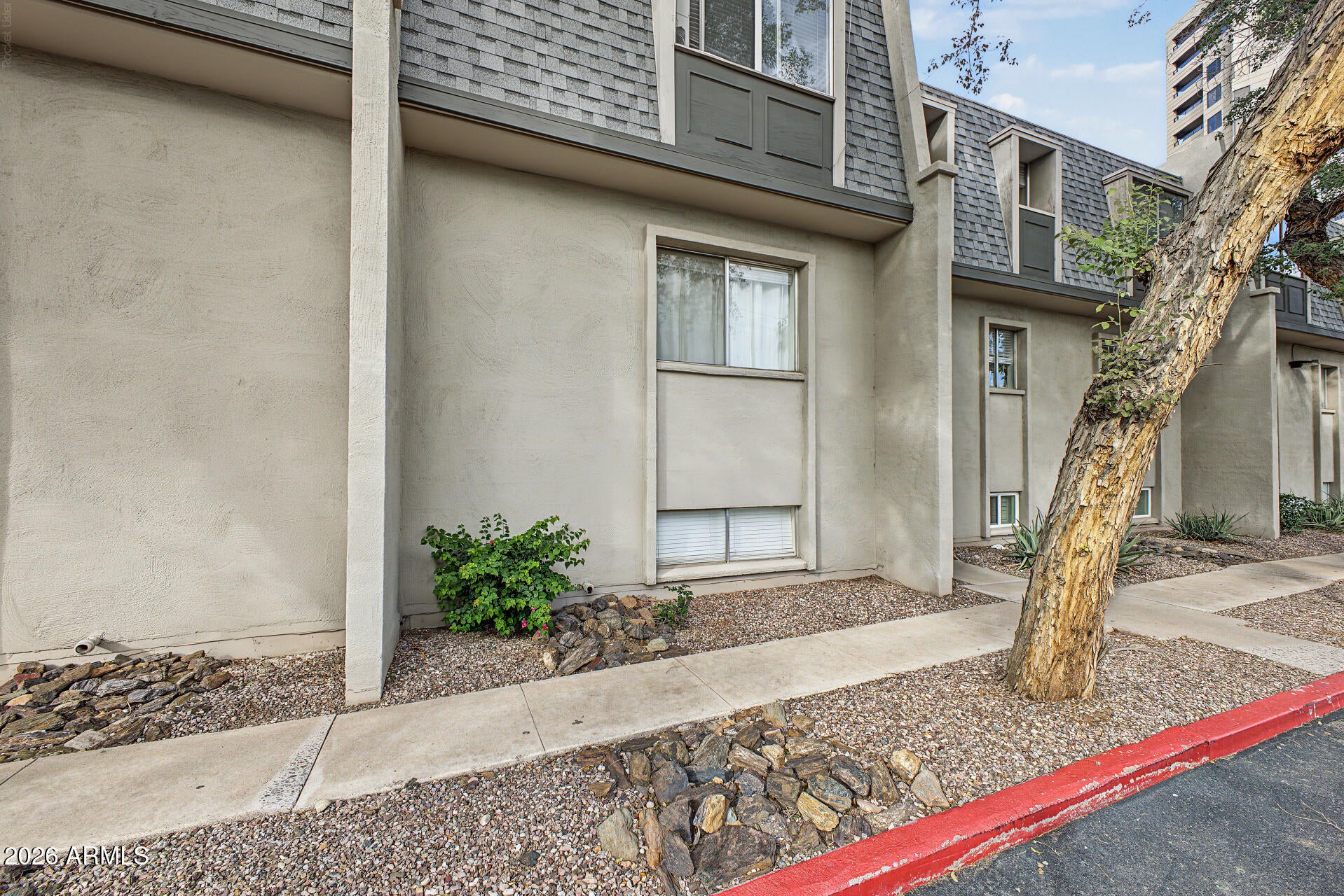 1008 E OSBORN Road C