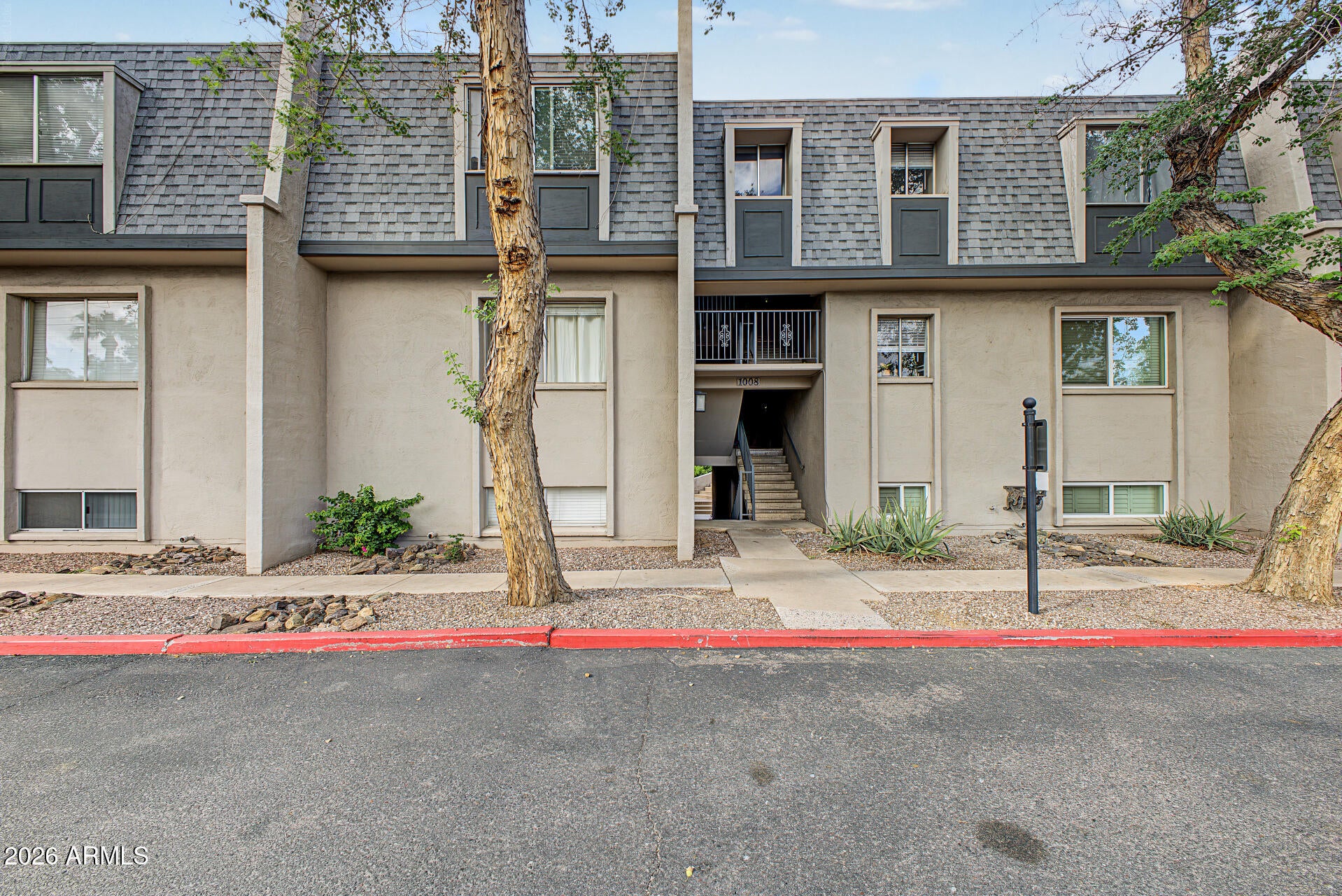 1008 E OSBORN Road C