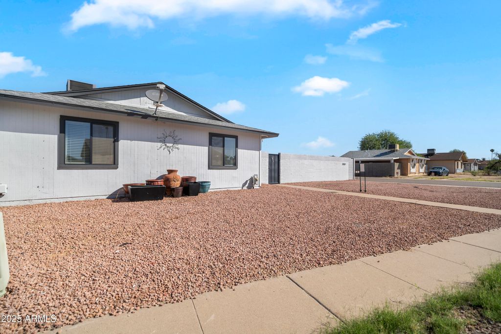 Photo of 14034 N 48th Avenue, Glendale, AZ 85306 (MLS # 6930041)