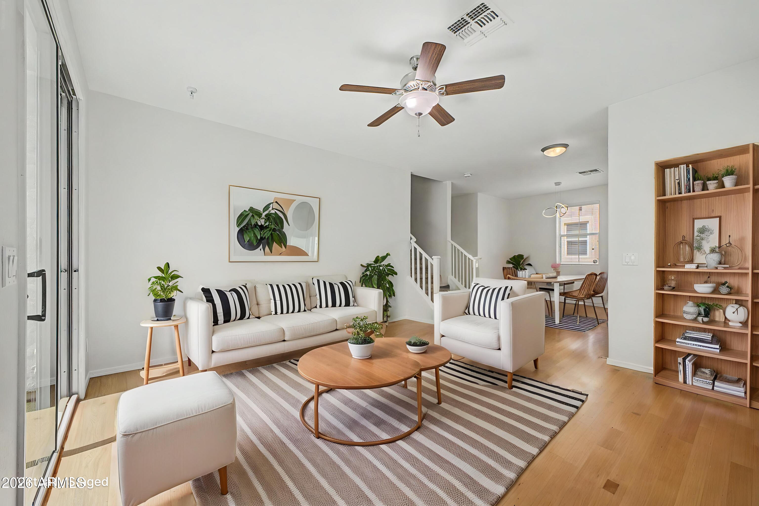 4131 E OAKLAND Street