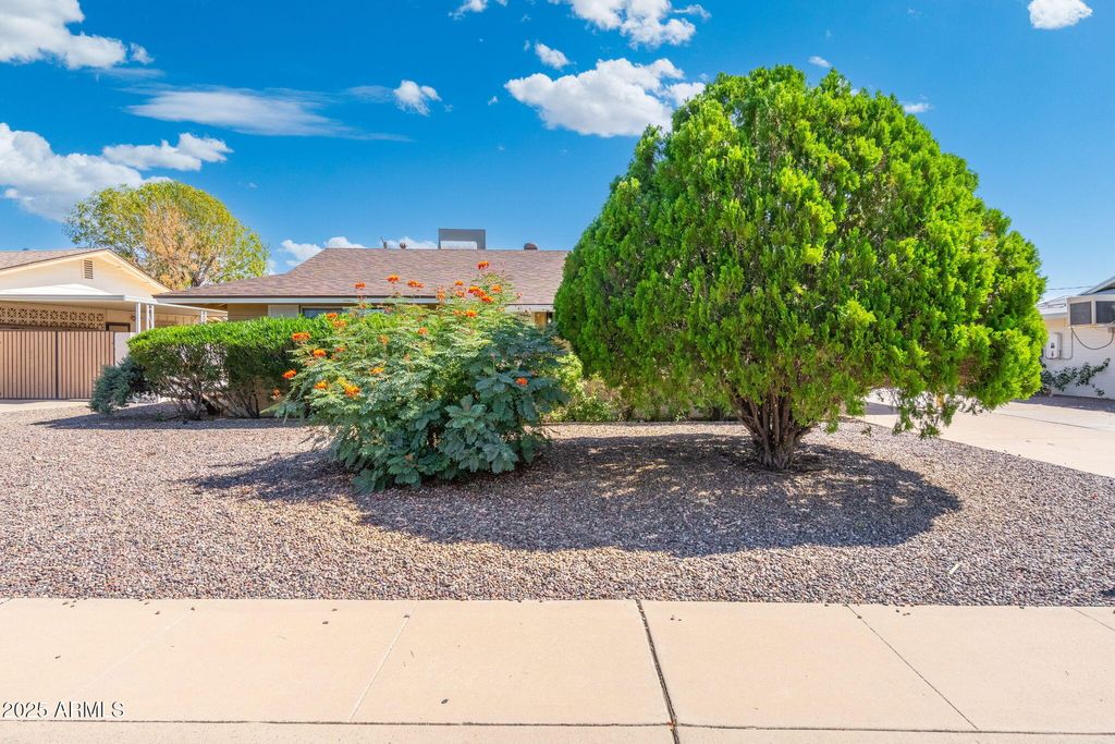 Photo of 10351 W Pinehurst Drive, Sun City, AZ 85351 (MLS # 6930921)