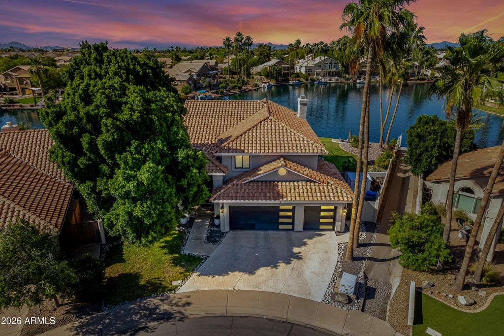 Photo of 1434 W Key Harbor Drive, Gilbert, AZ 85233 (MLS # 7022284)