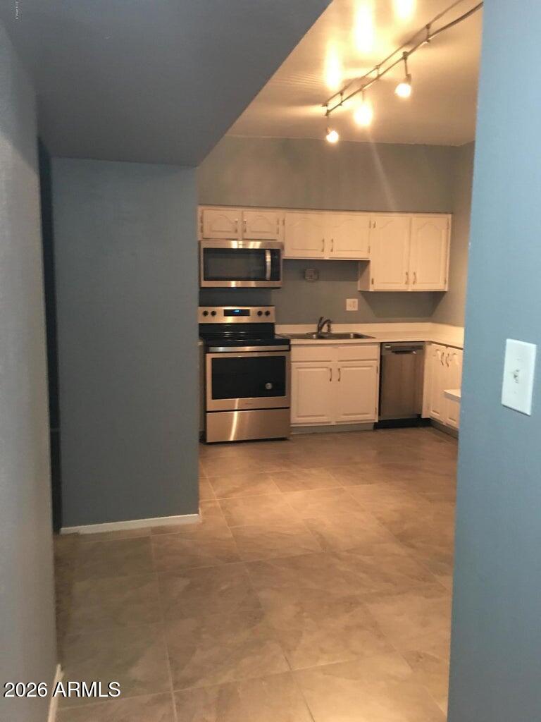 357 E Thomas Road Unit A212