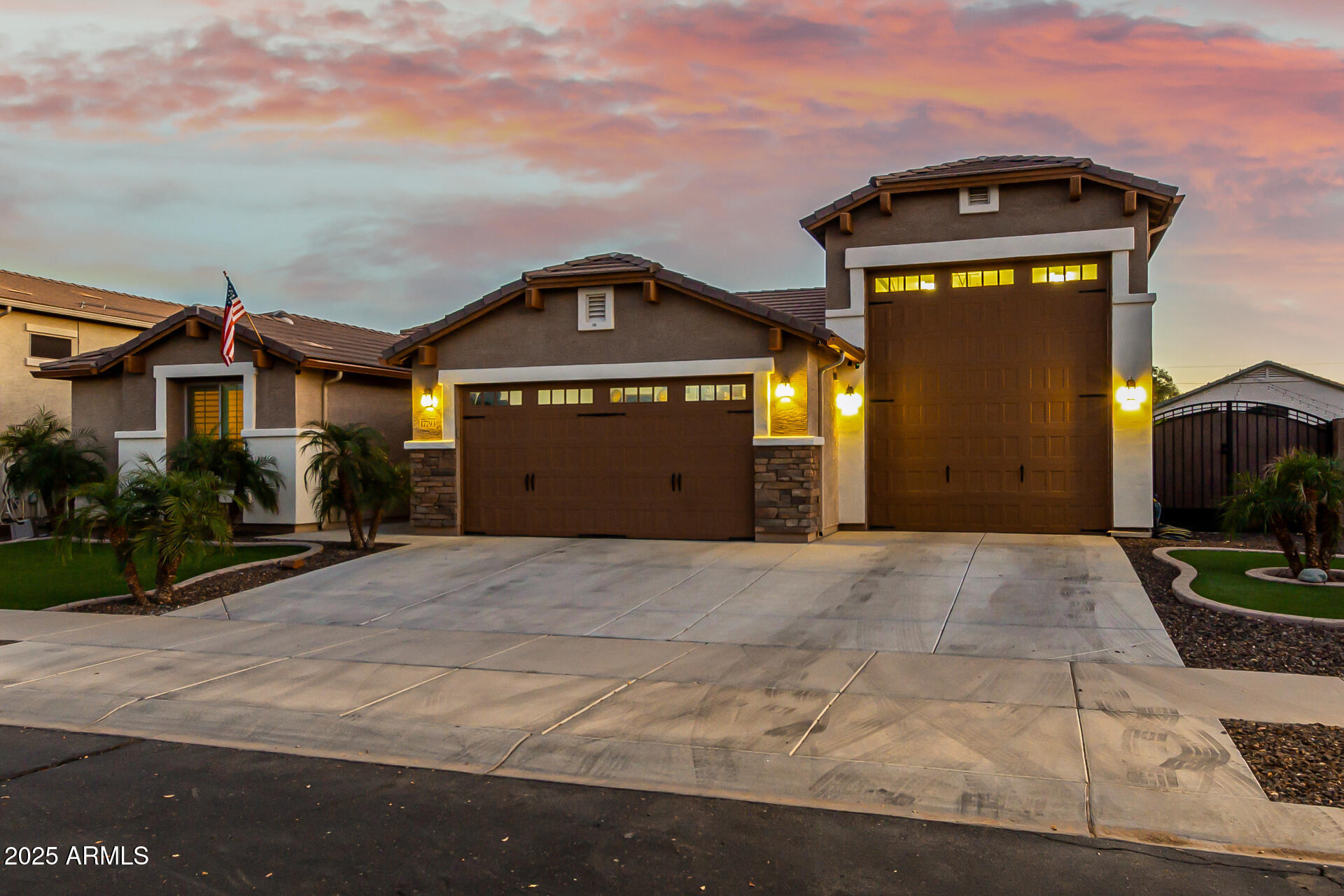 17793 W CORRINE Drive