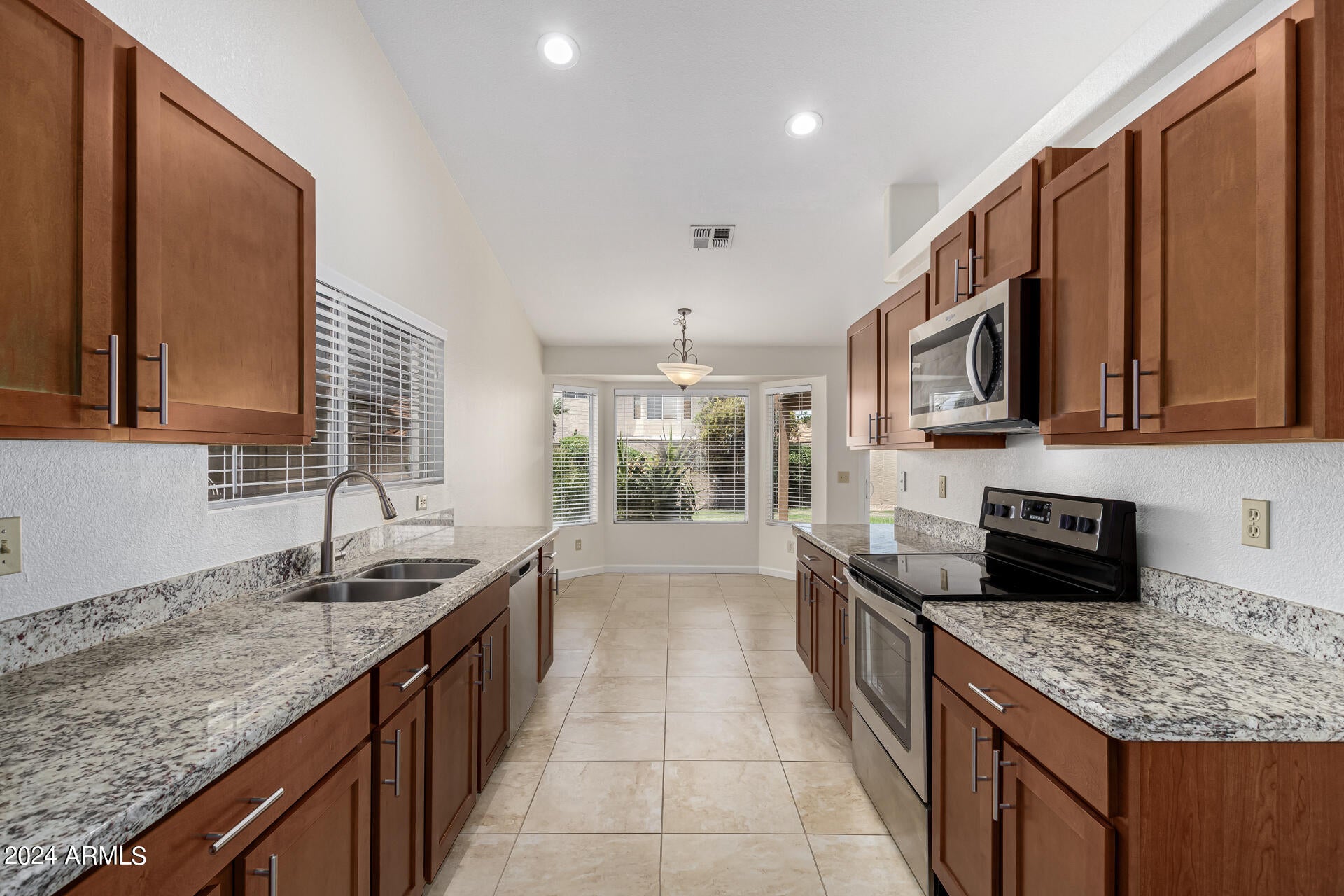1290 W BUTLER Drive