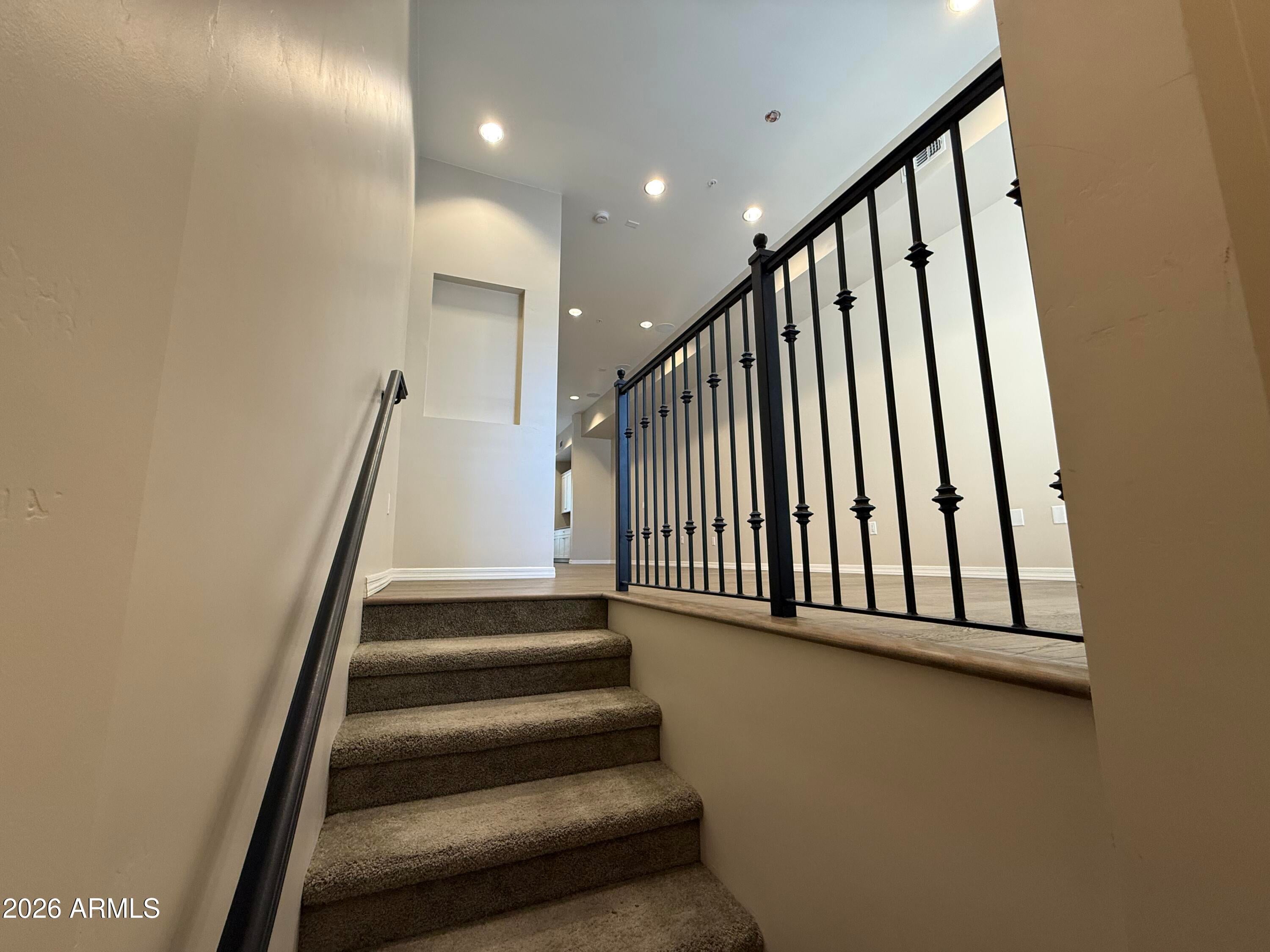 421 W 6TH Street 1003