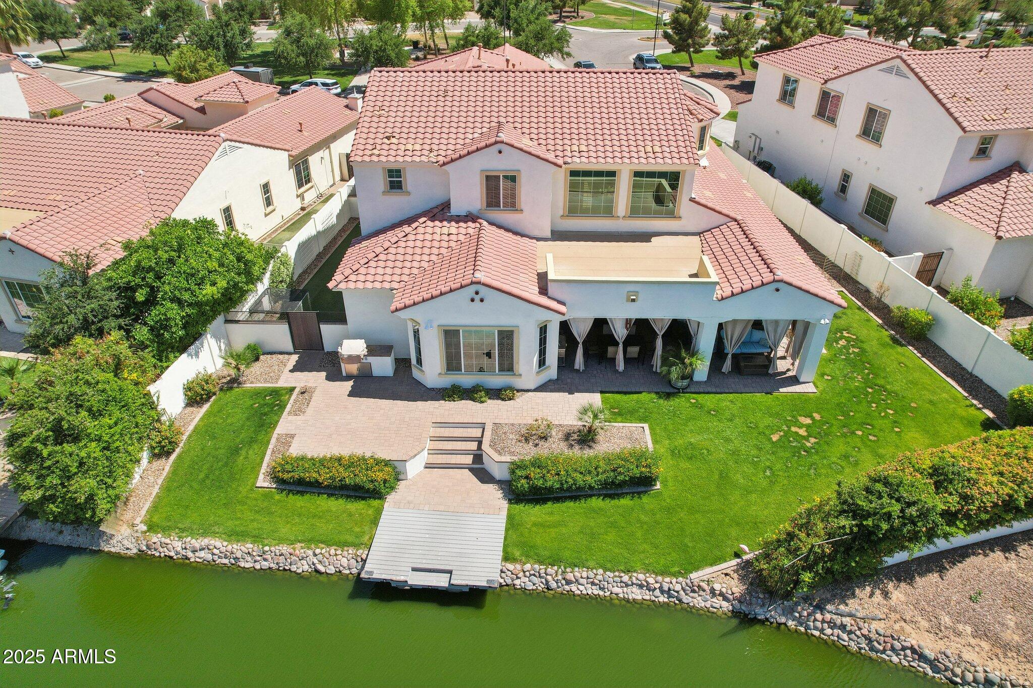 2454 W HOPE Circle