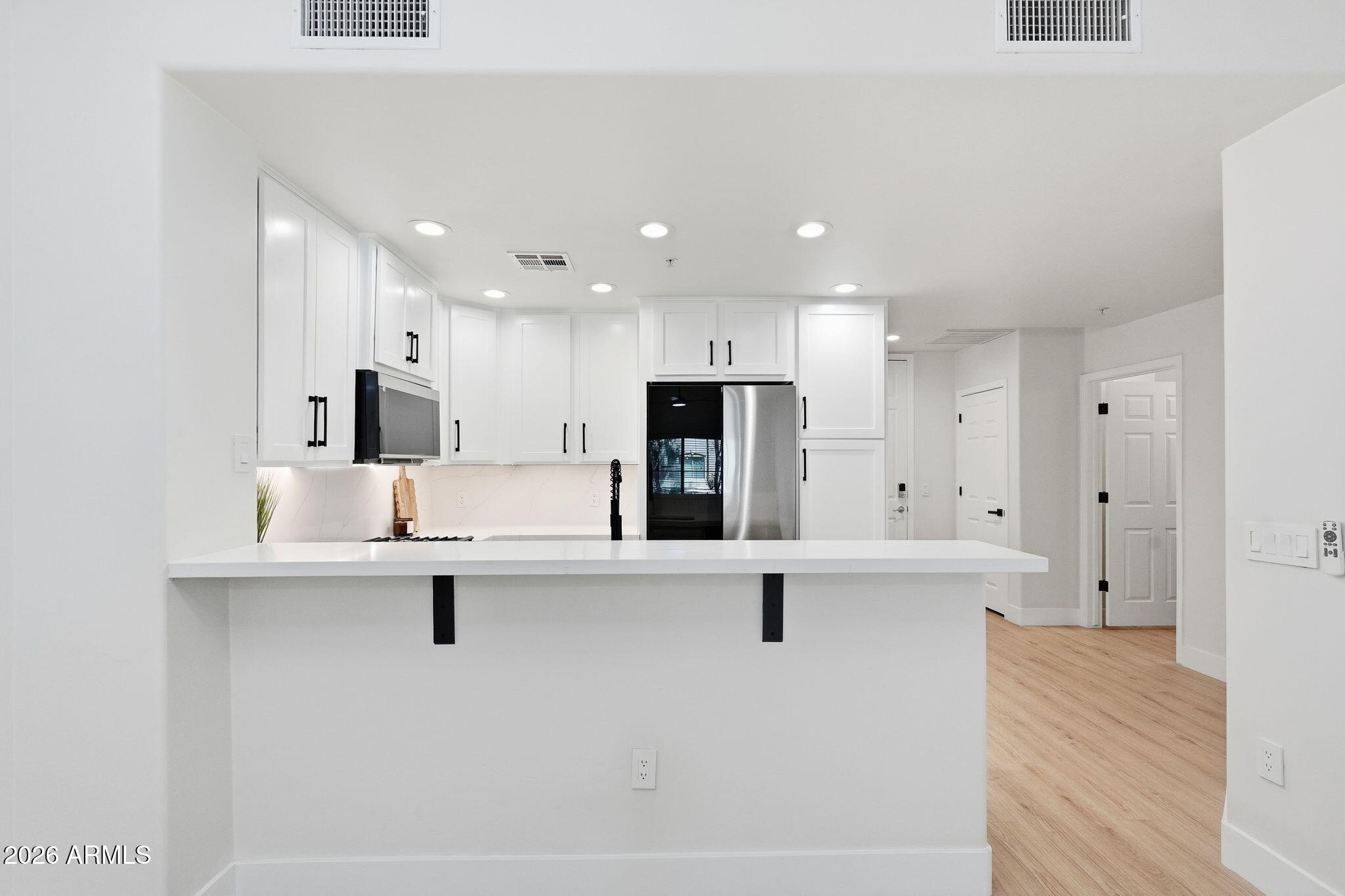 5450 E DEER VALLEY Drive 1200