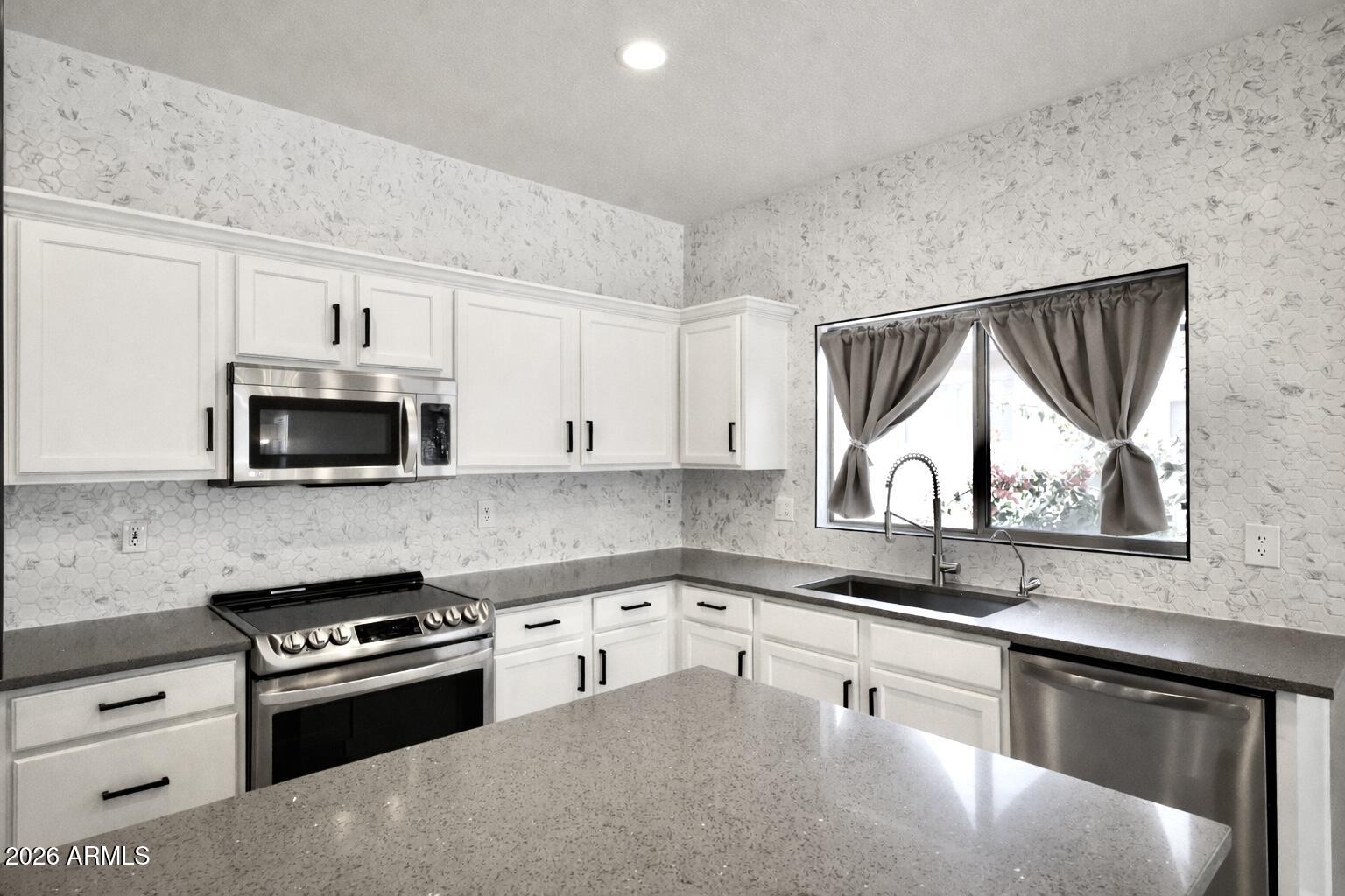 2093 E LA COSTA Drive