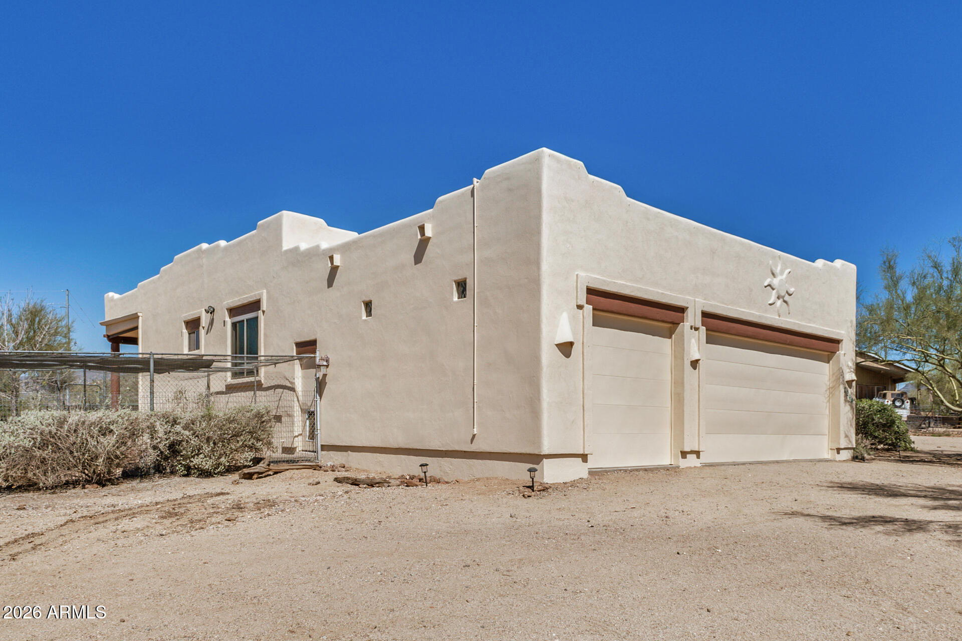 2244 E CAVALRY Road