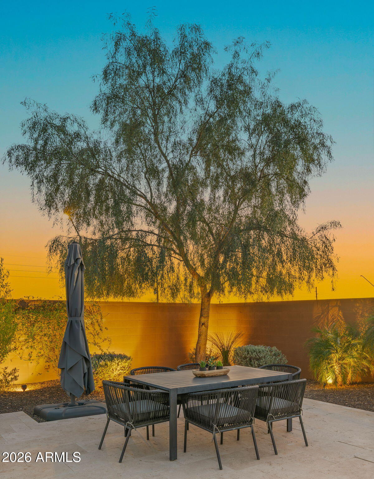 LONE MOUNTAIN - Residential