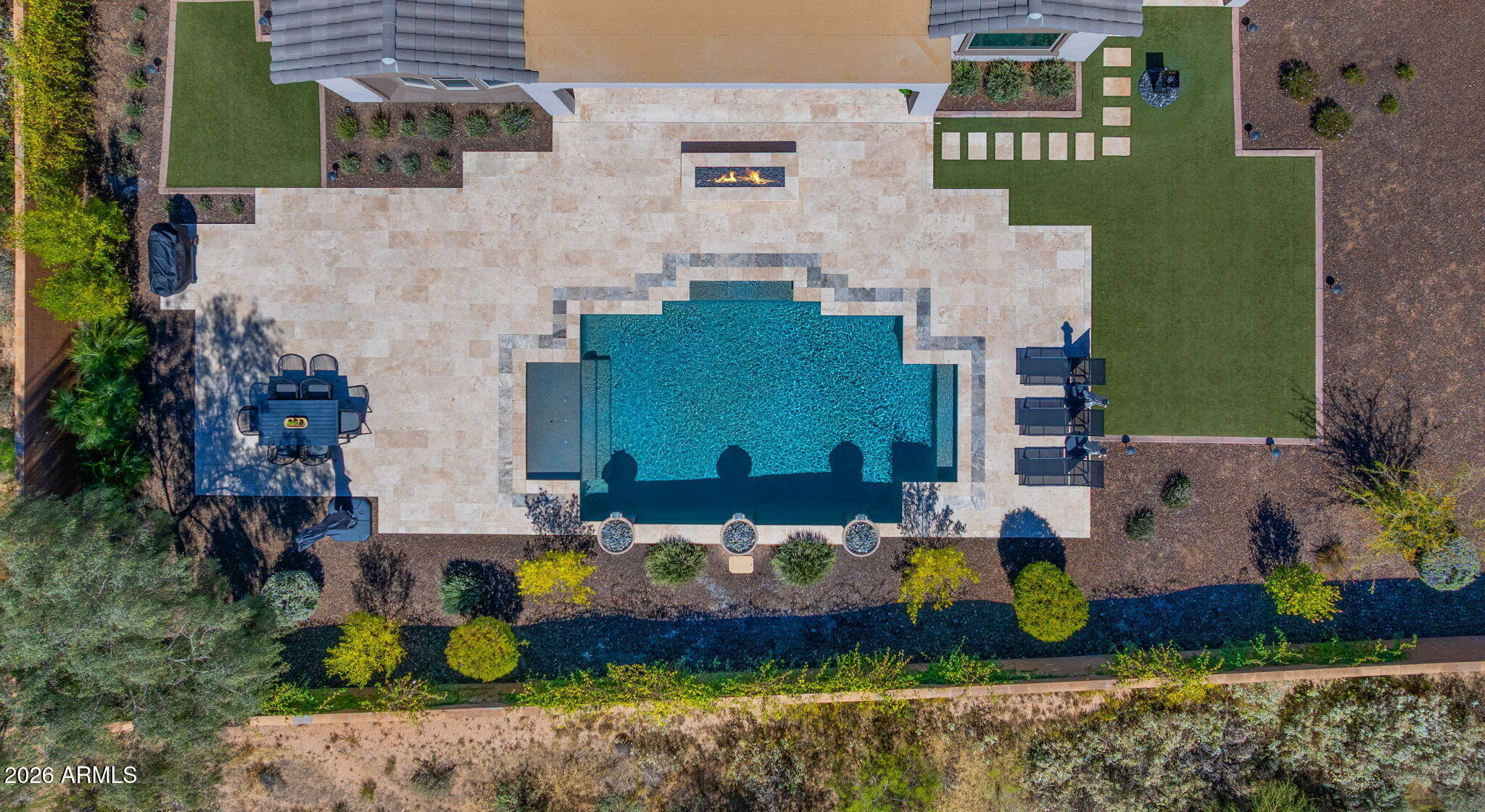 LONE MOUNTAIN - Residential