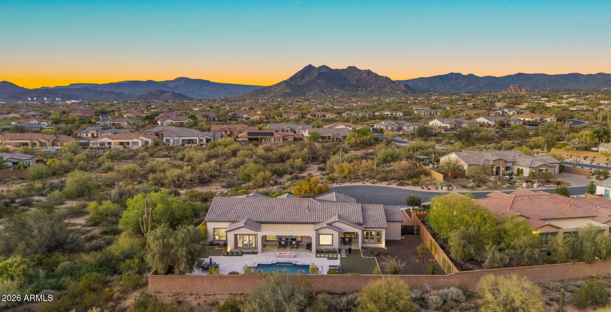 LONE MOUNTAIN - Residential