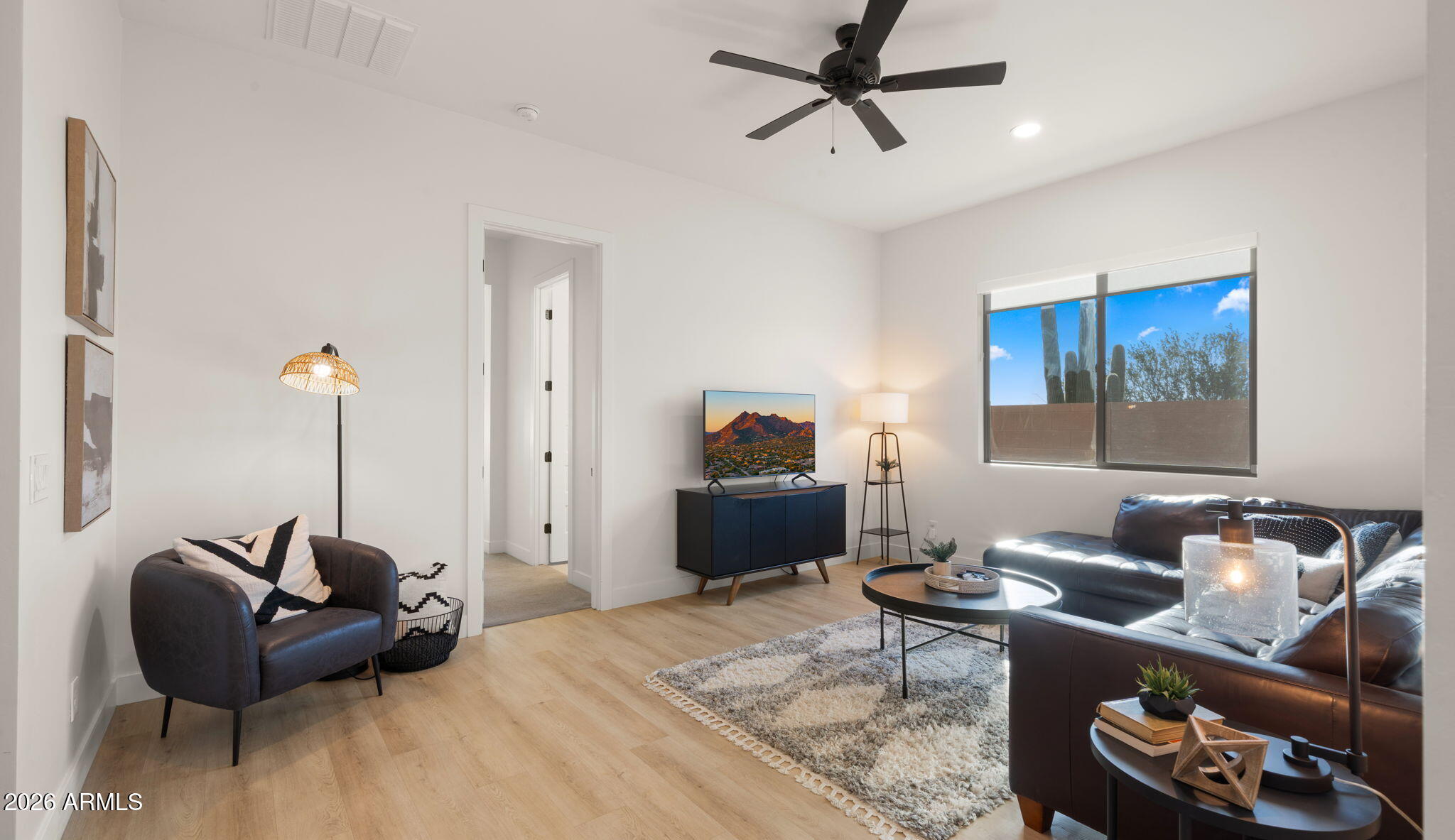 LONE MOUNTAIN - Residential