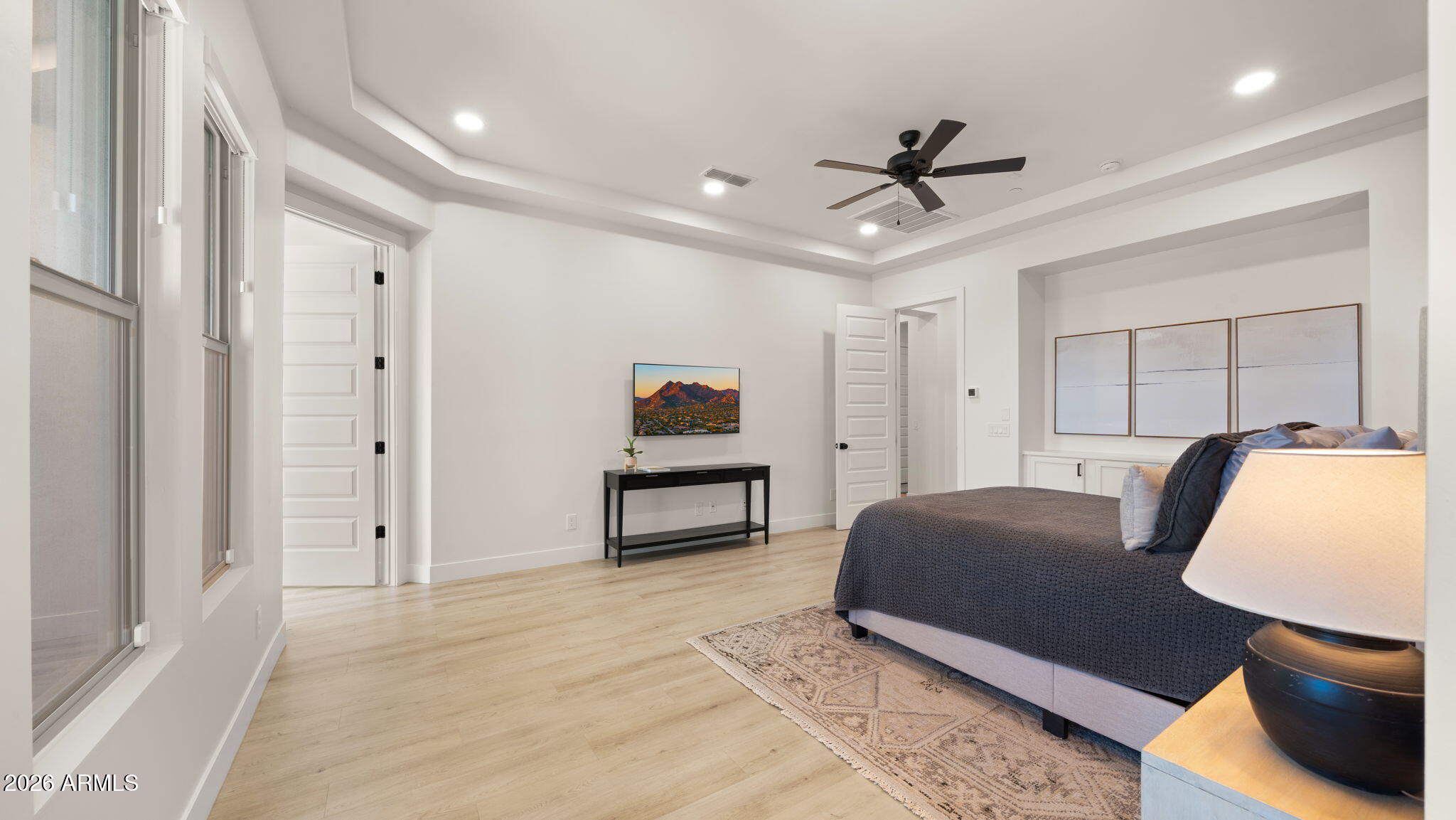 LONE MOUNTAIN - Residential
