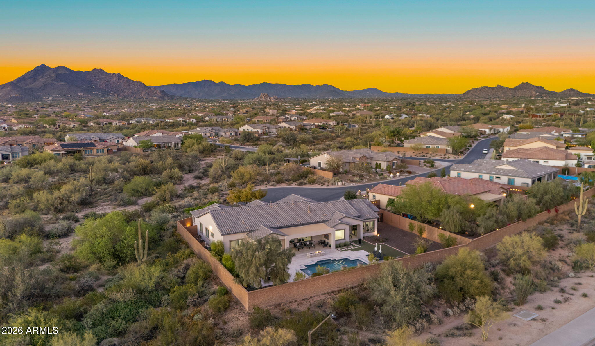 LONE MOUNTAIN - Residential