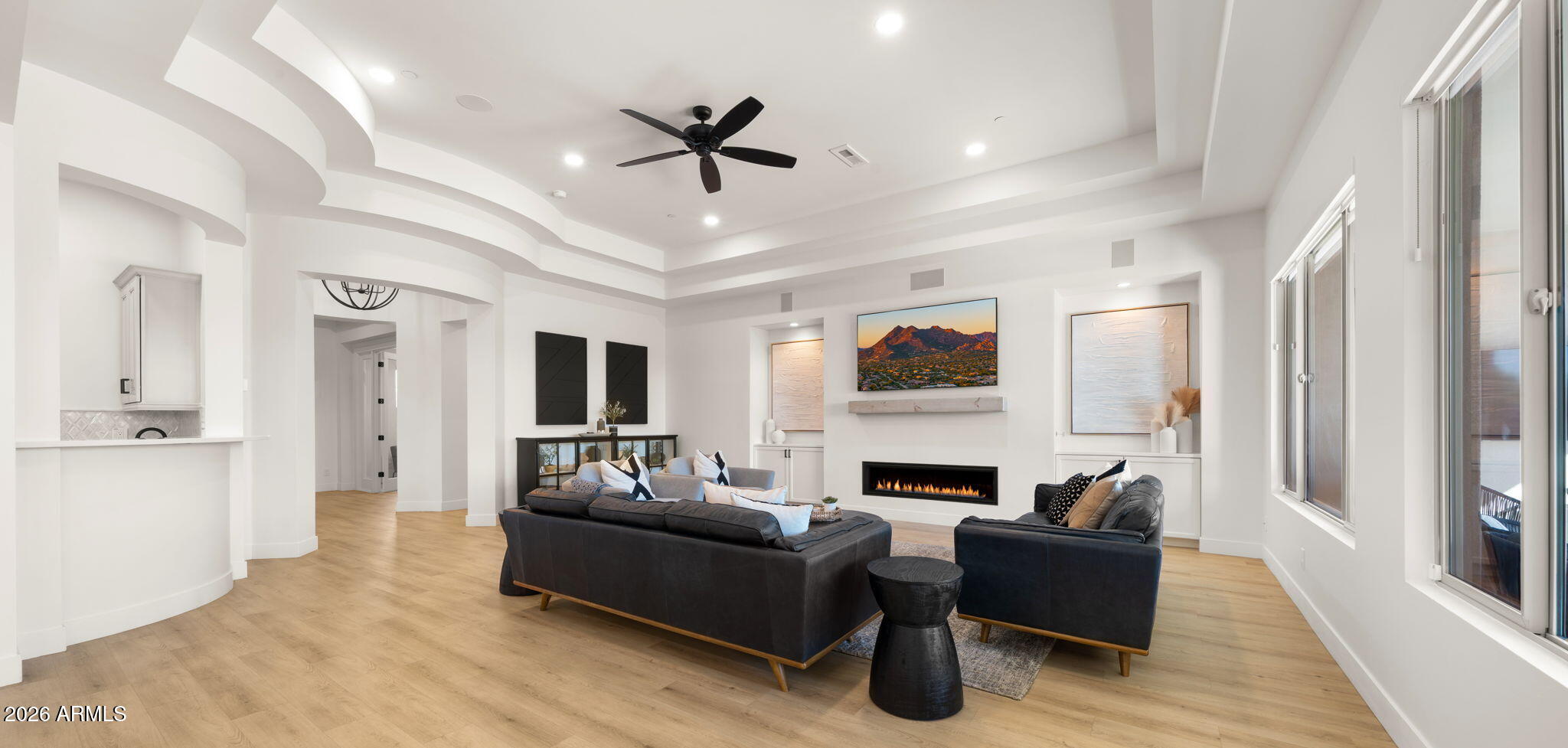LONE MOUNTAIN - Residential